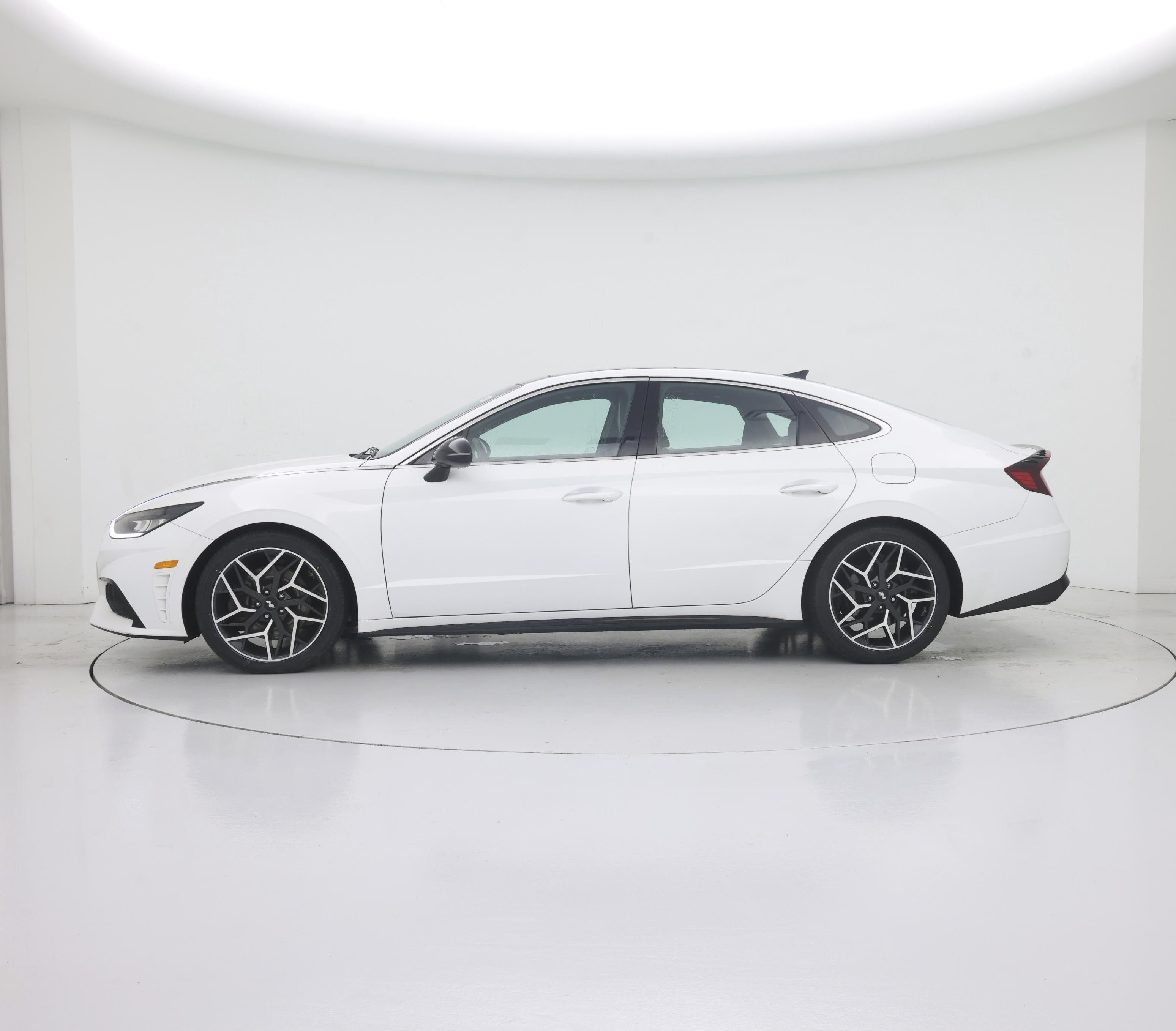 Thumbnail: 2022 Hyundai Sonata - 3