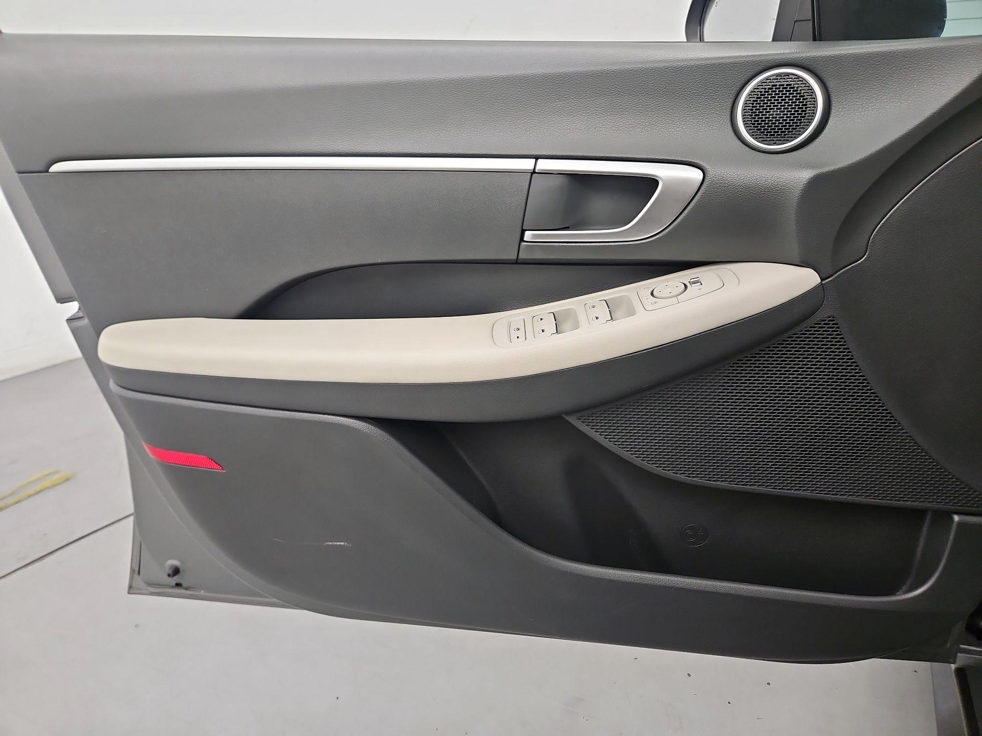 Thumbnail: 2022 Hyundai Sonata - 12