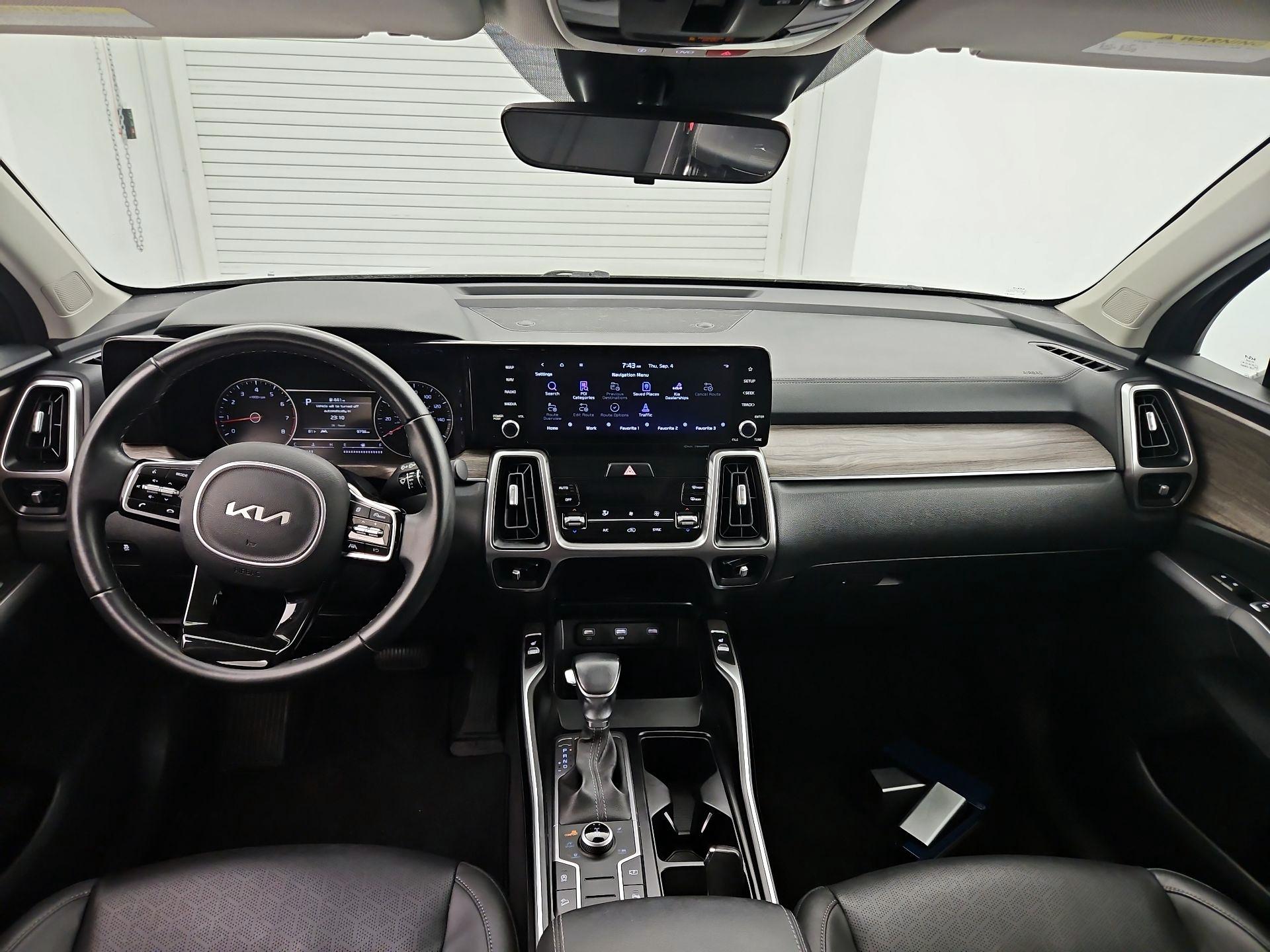 Thumbnail: 2022 Kia Sorento - 9