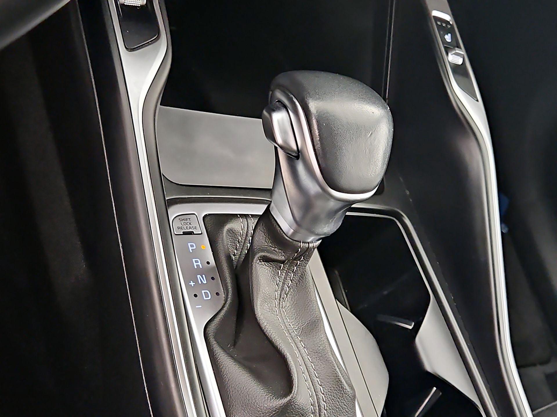 Thumbnail: 2022 Kia Sorento - 18