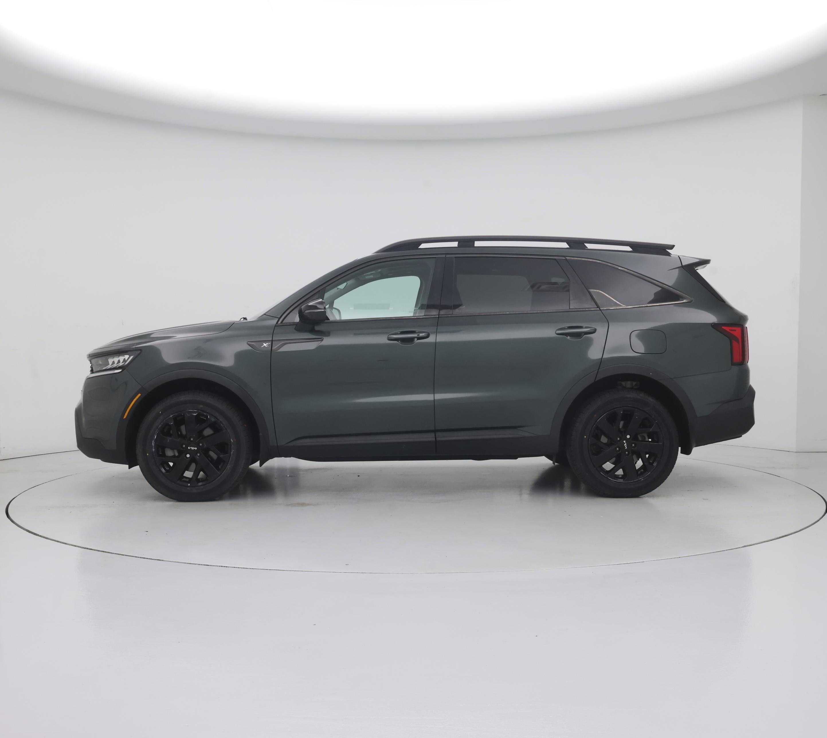 Thumbnail: 2022 Kia Sorento - 3