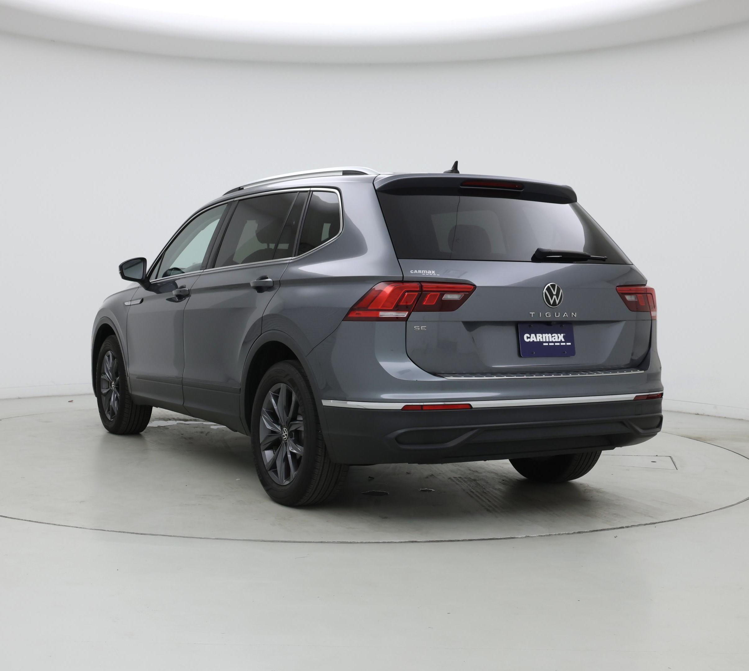 Thumbnail: 2022 Volkswagen Tiguan - 2