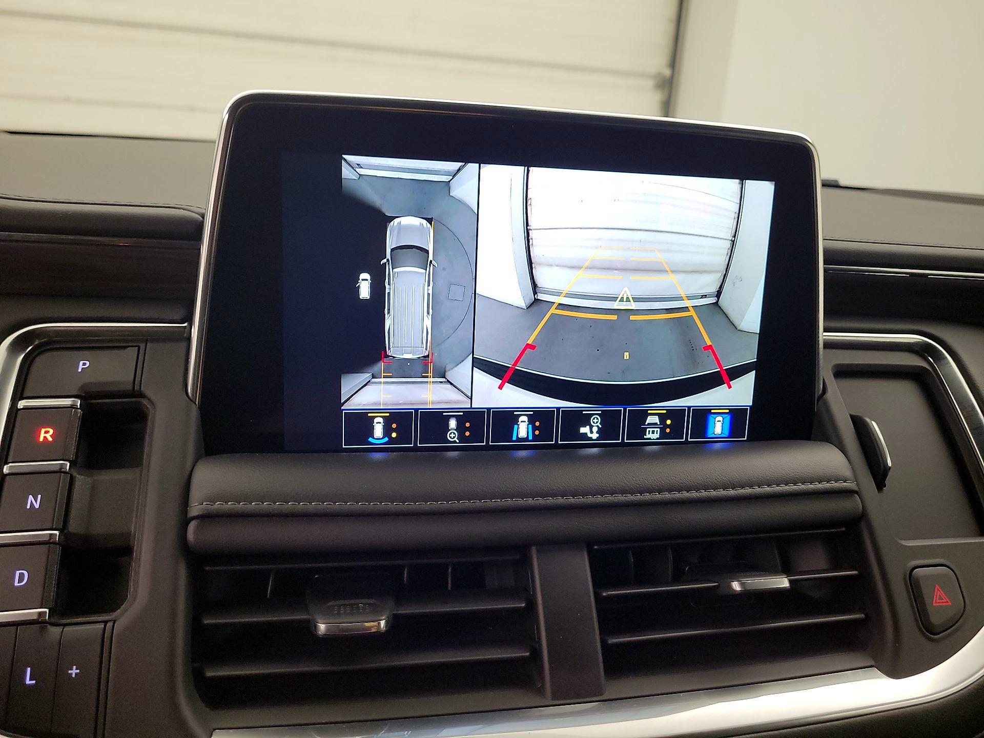 Thumbnail: 2022 Chevrolet Suburban - 14