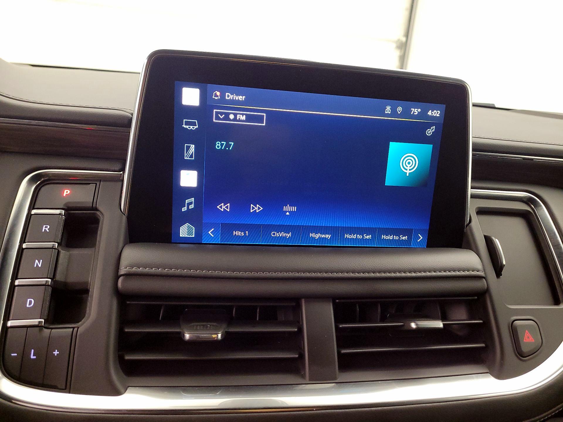 Thumbnail: 2022 Chevrolet Suburban - 15