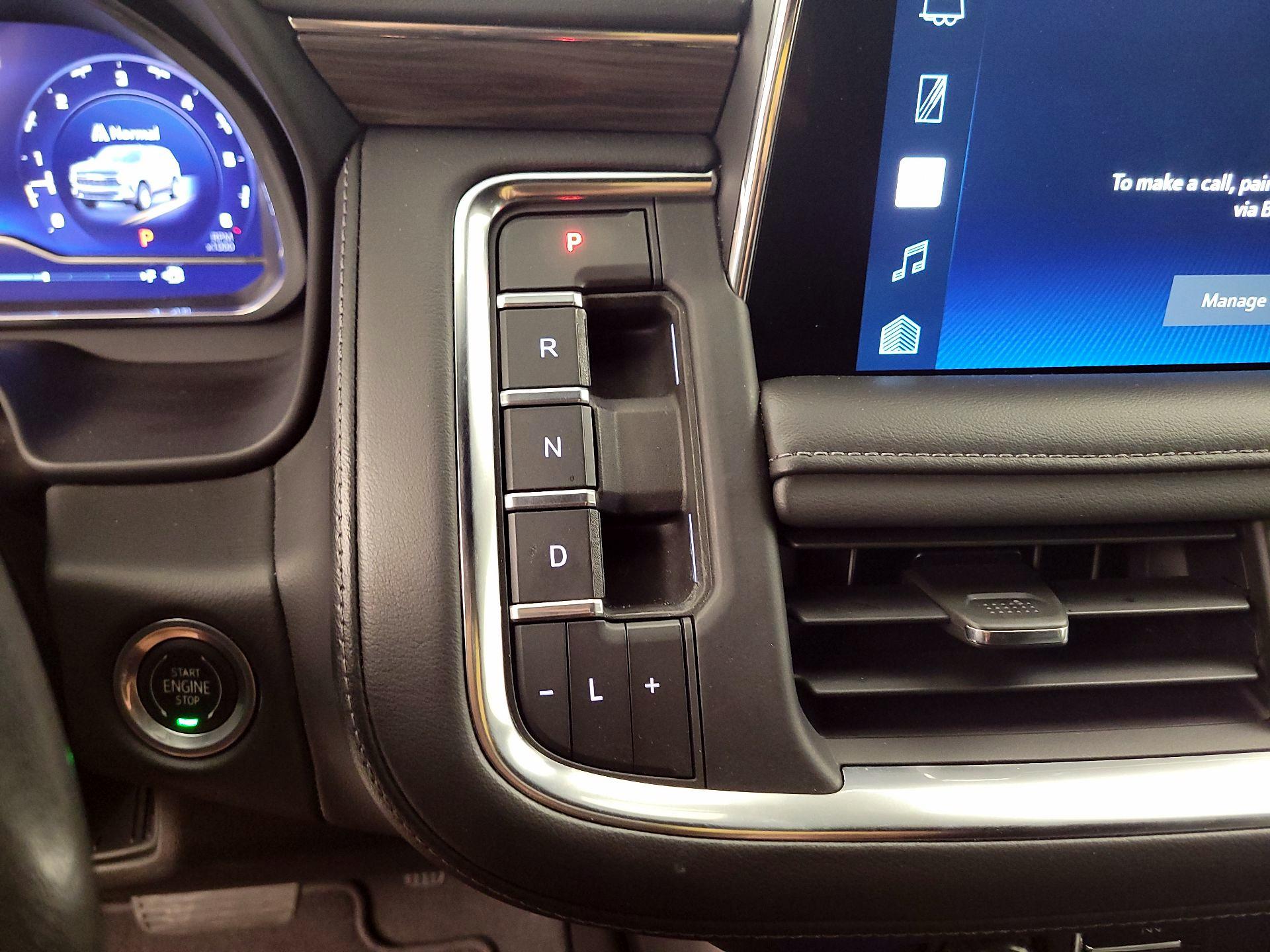 Thumbnail: 2022 Chevrolet Suburban - 17