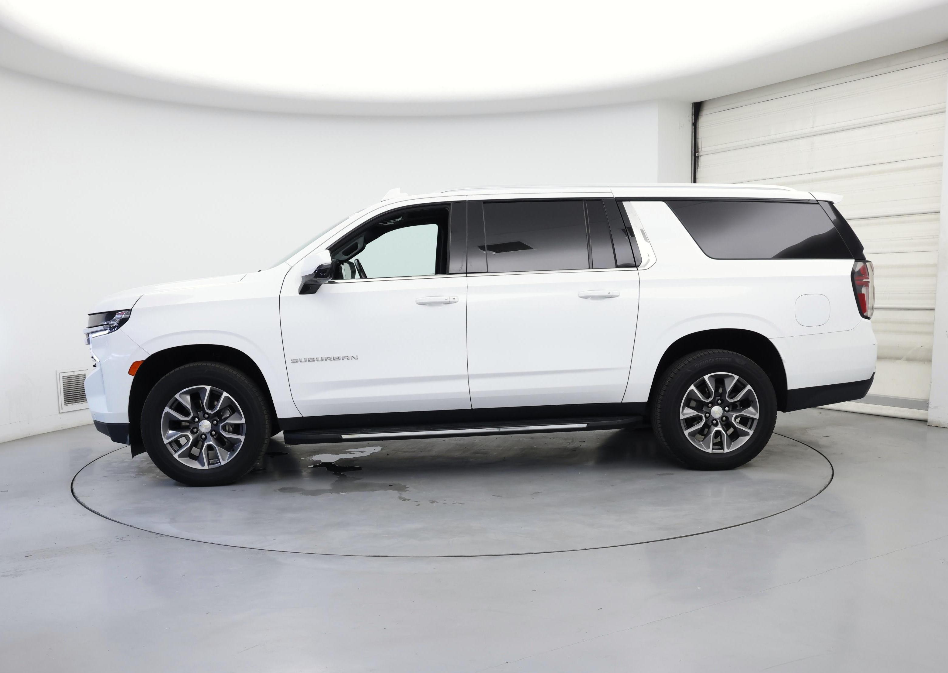 Thumbnail: 2022 Chevrolet Suburban - 3