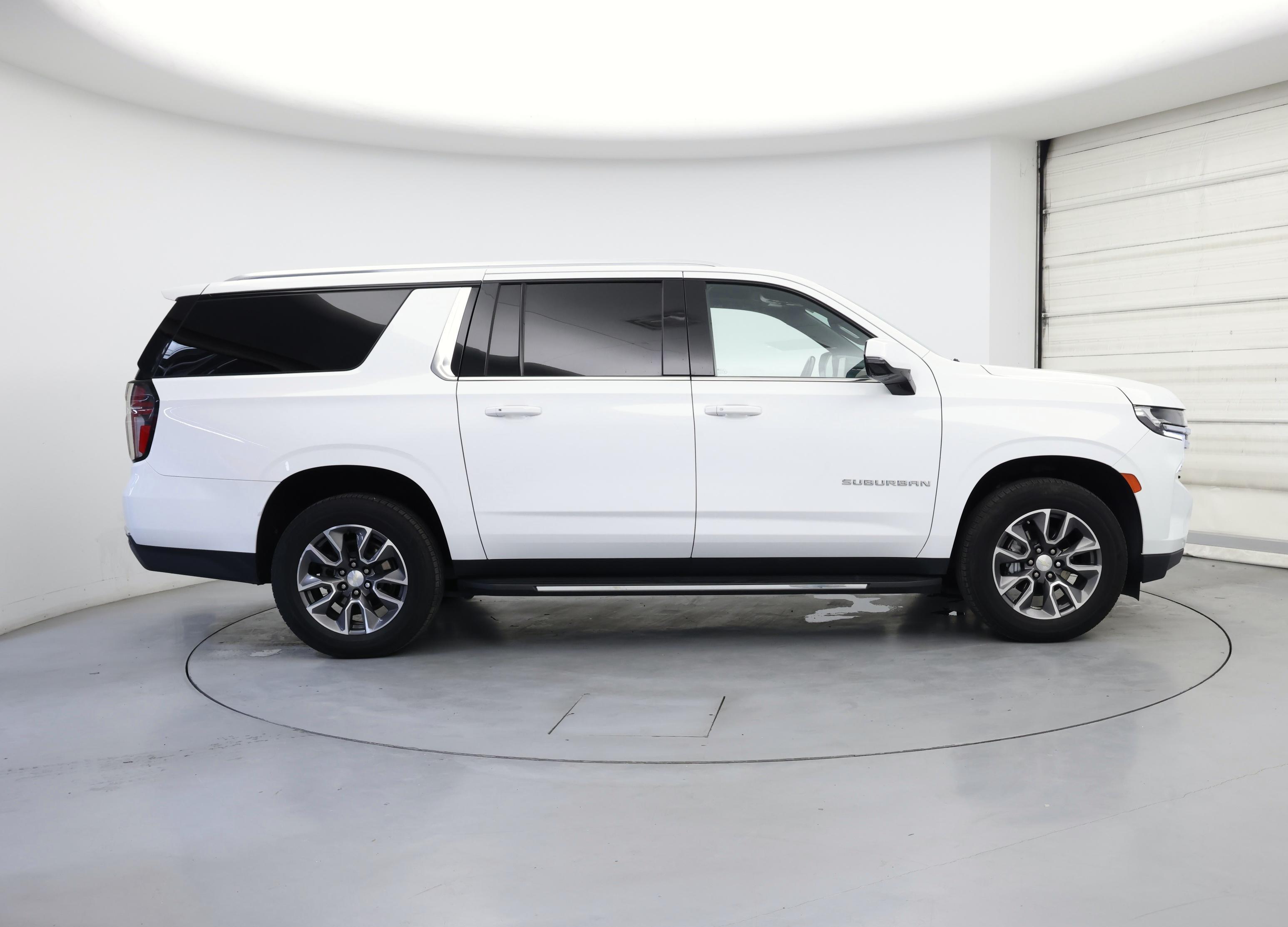 Thumbnail: 2022 Chevrolet Suburban - 7