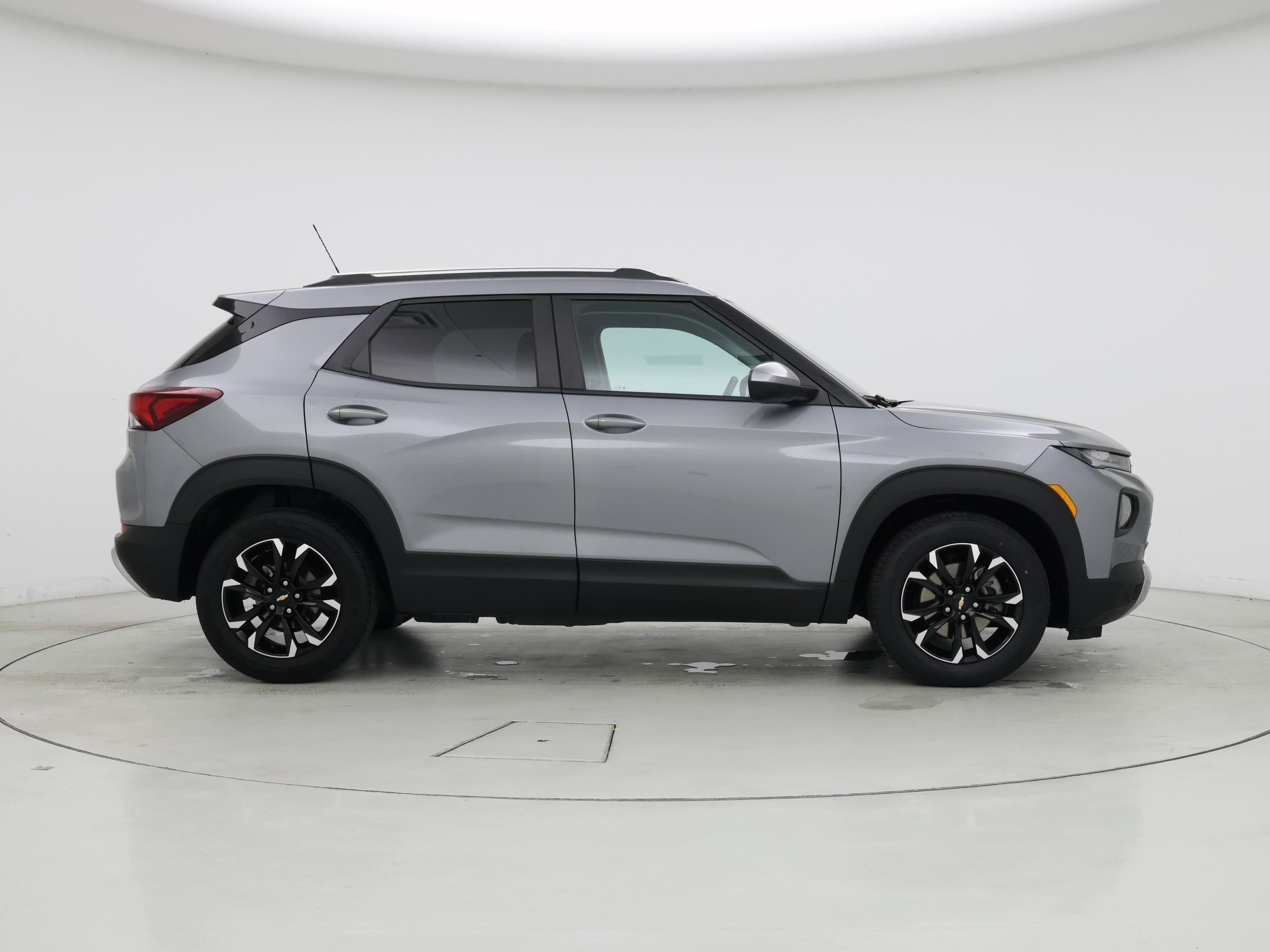 Thumbnail: 2023 Chevrolet TrailBlazer - 7
