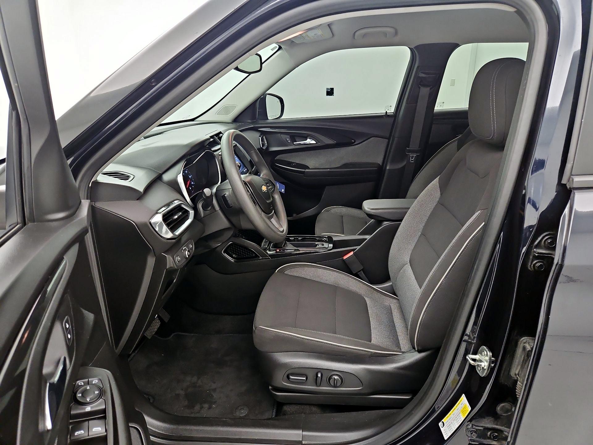 Thumbnail: 2021 Chevrolet TrailBlazer - 11