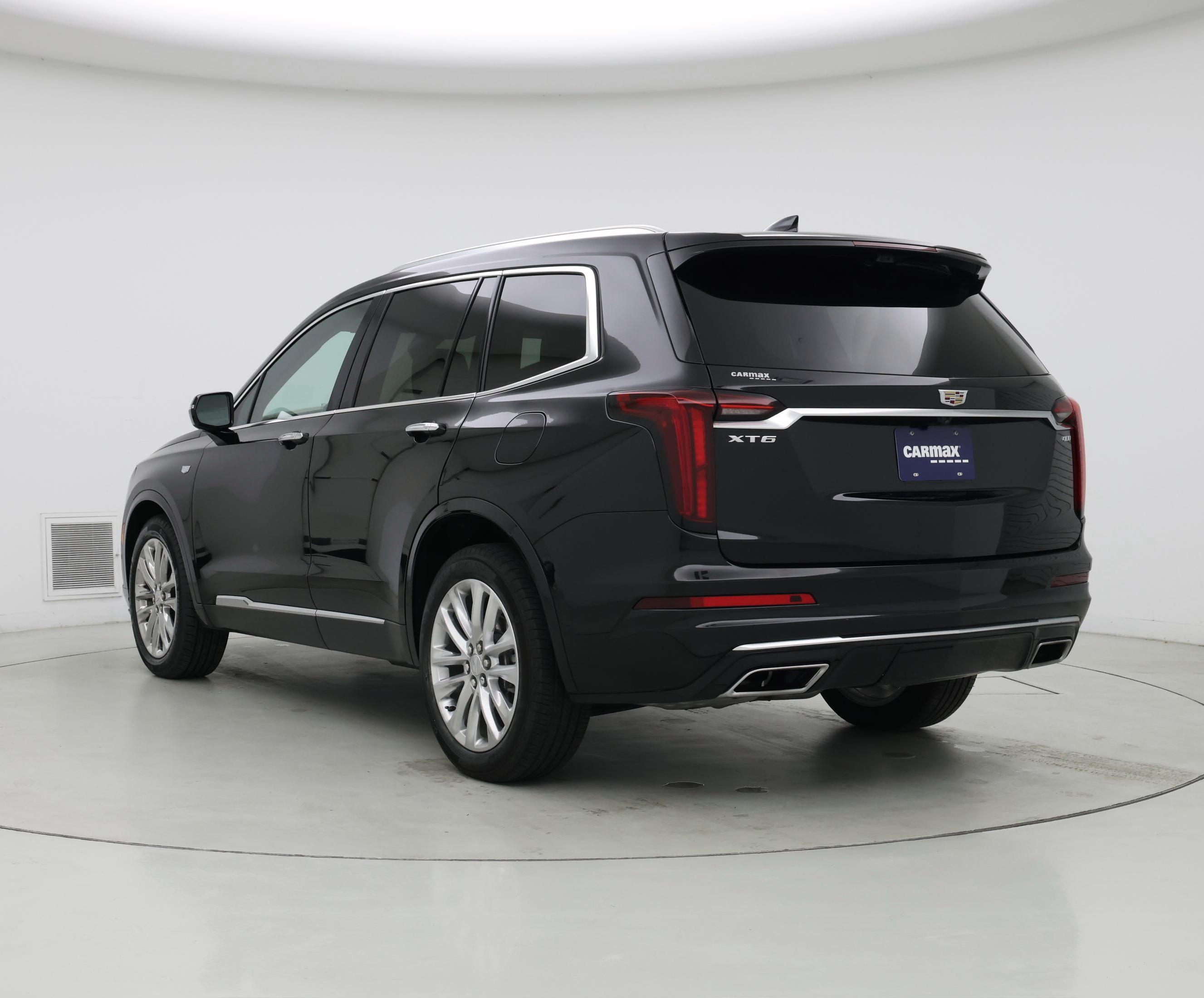 Thumbnail: 2023 Cadillac XT6 - 2