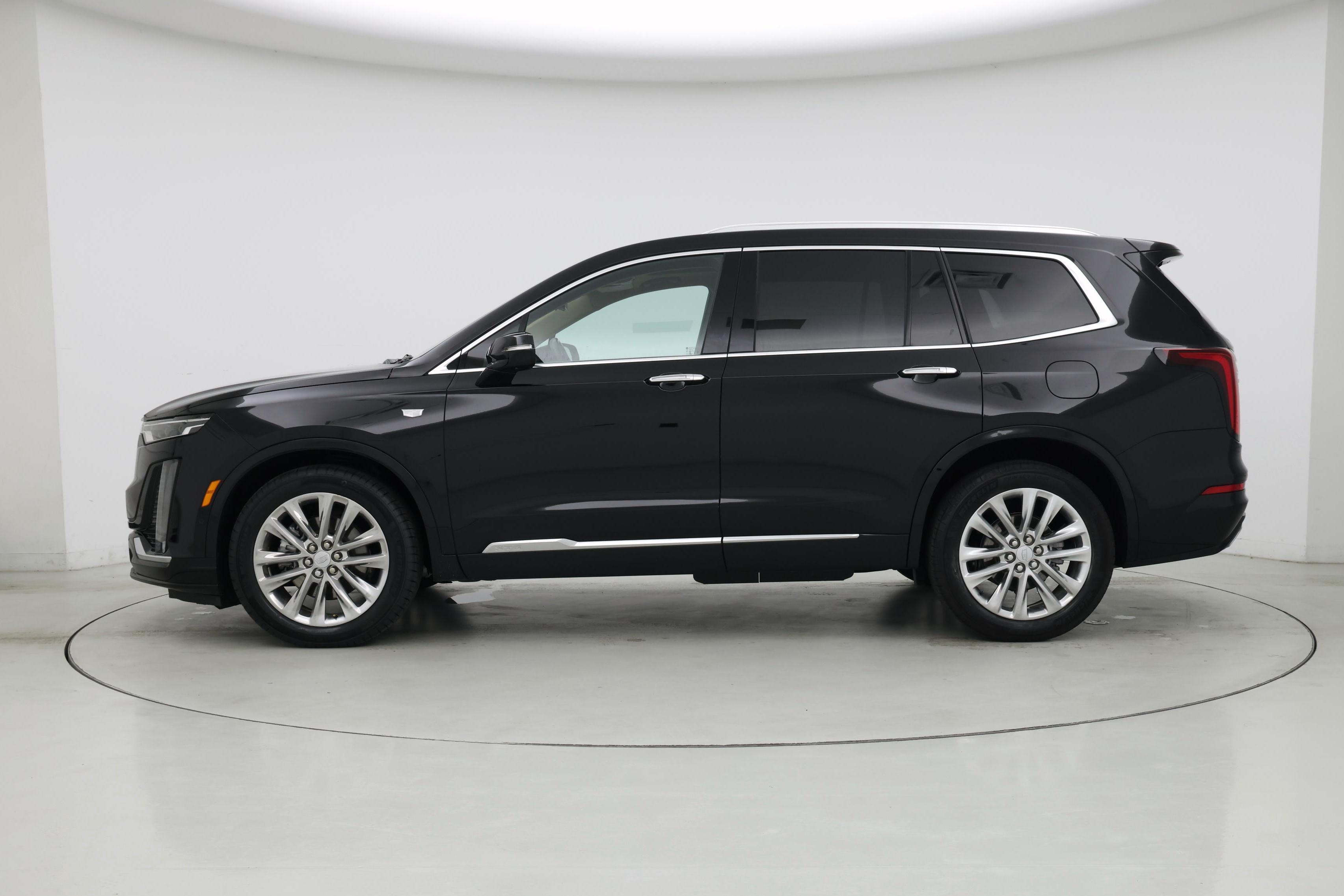 Thumbnail: 2023 Cadillac XT6 - 3