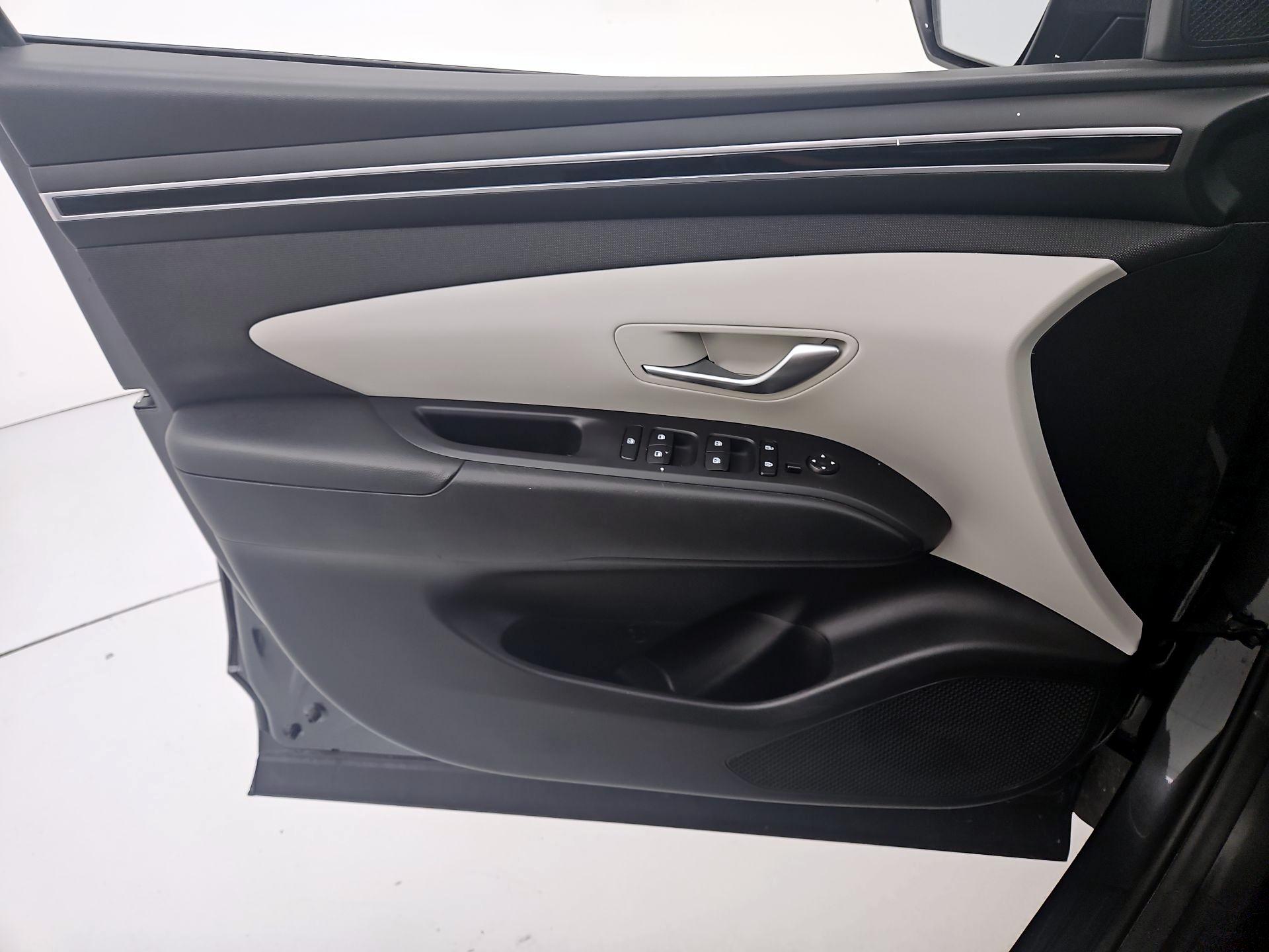 Thumbnail: 2023 Hyundai Tucson - 12