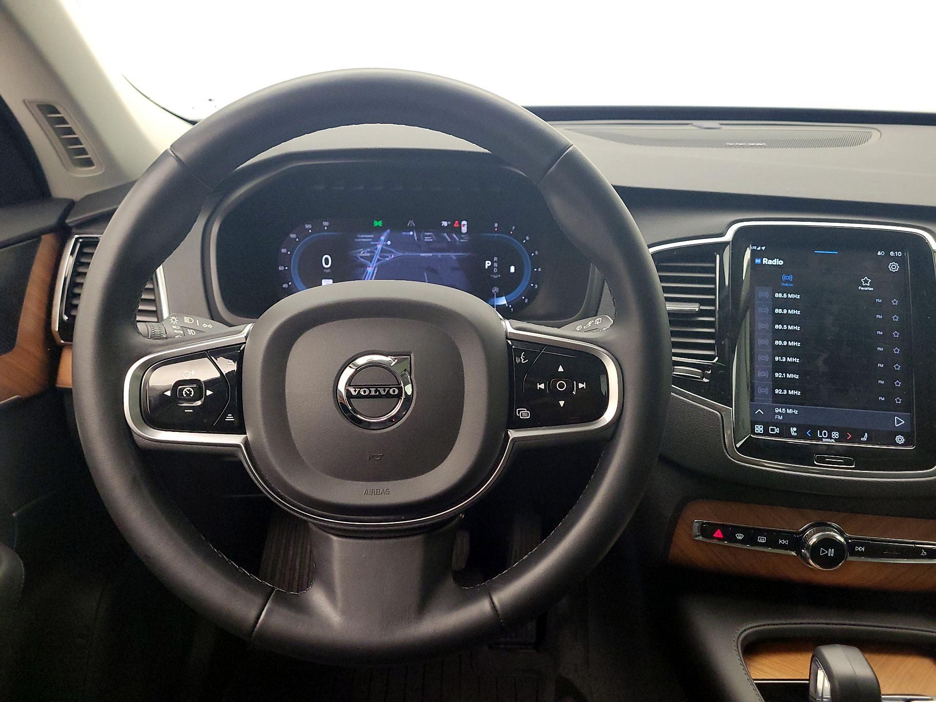 Thumbnail: 2023 Volvo XC90 - 10