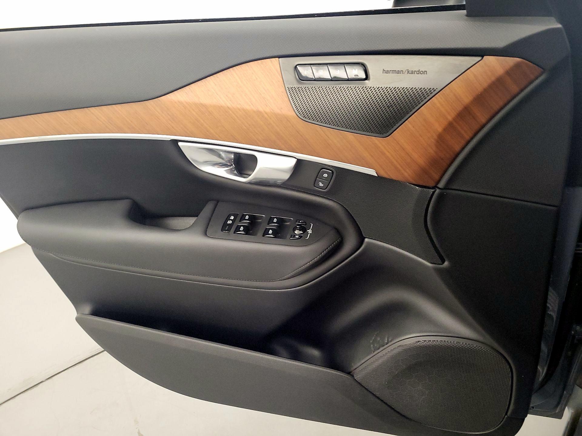 Thumbnail: 2023 Volvo XC90 - 12
