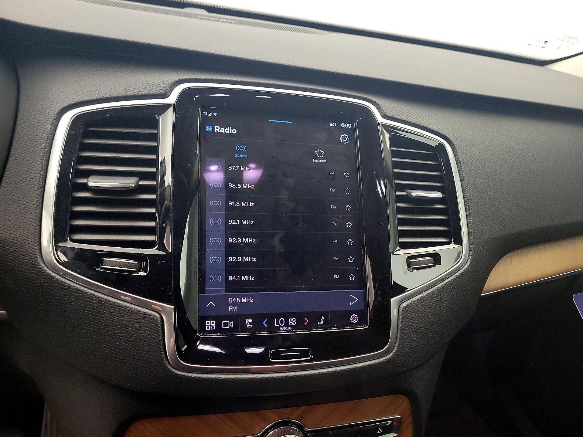 Thumbnail: 2023 Volvo XC90 - 13