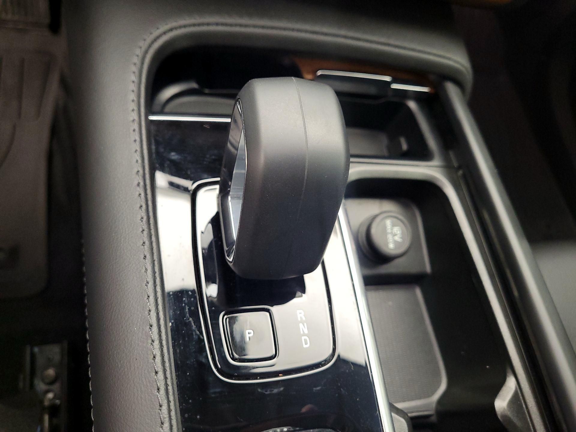 Thumbnail: 2023 Volvo XC90 - 15