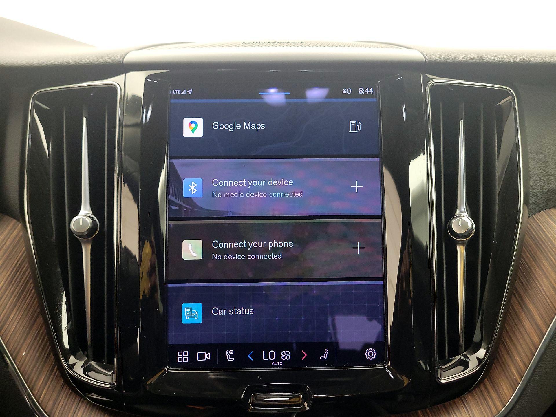 Thumbnail: 2023 Volvo XC60 - 13