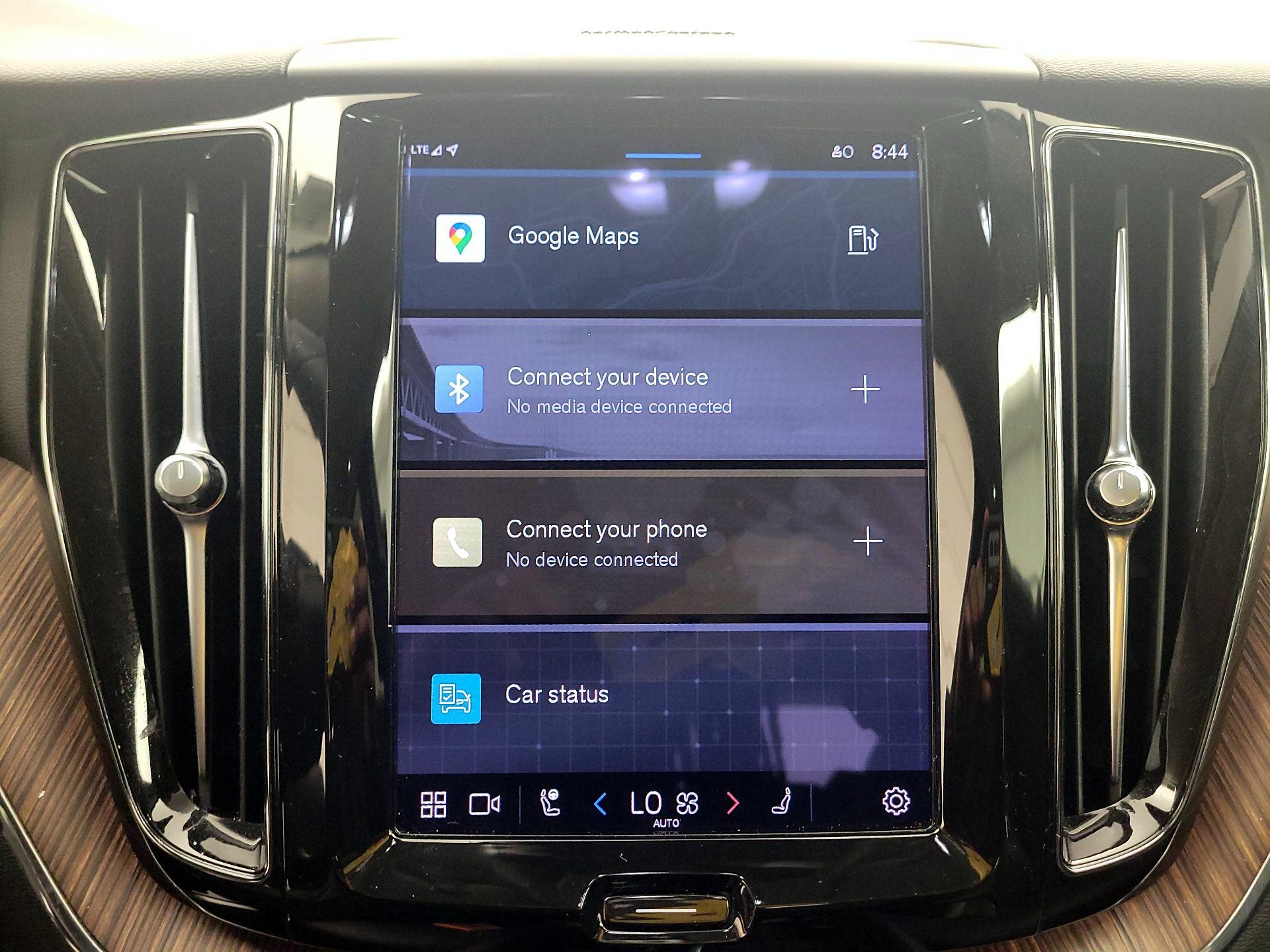 Thumbnail: 2023 Volvo XC60 - 14
