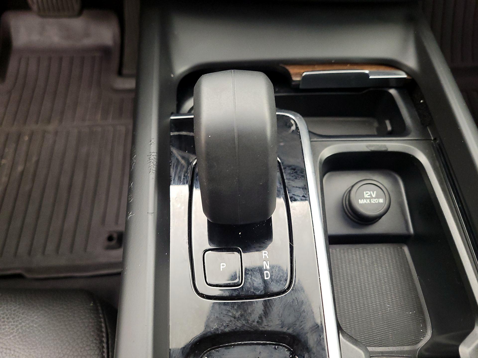 Thumbnail: 2023 Volvo XC60 - 15