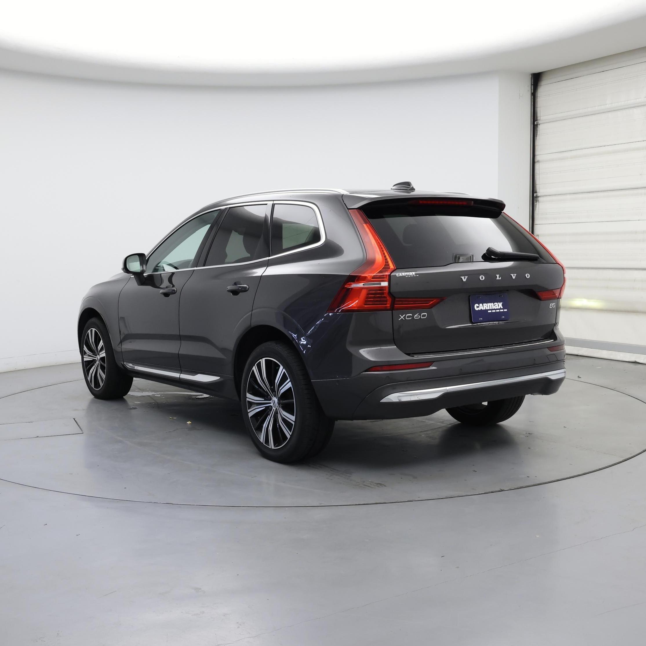 Thumbnail: 2023 Volvo XC60 - 2