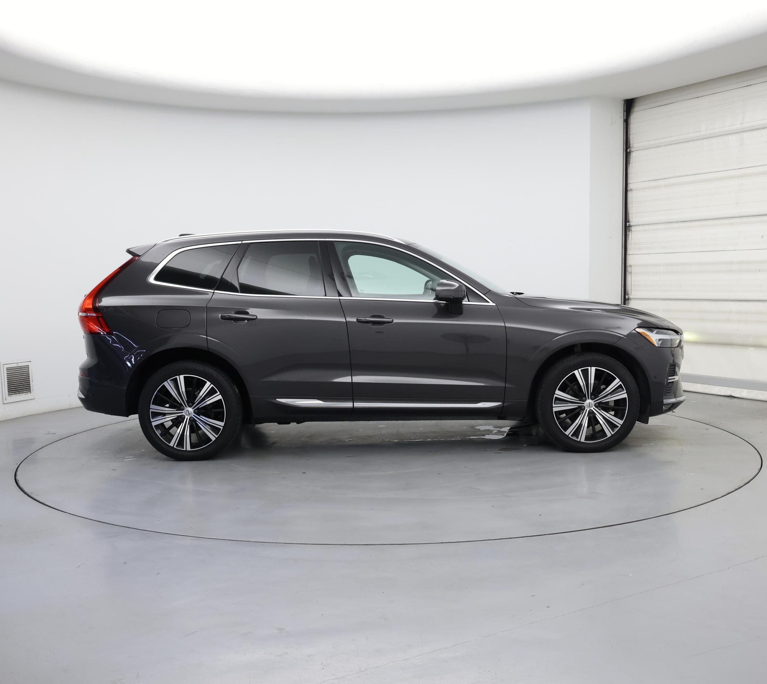 Thumbnail: 2023 Volvo XC60 - 7