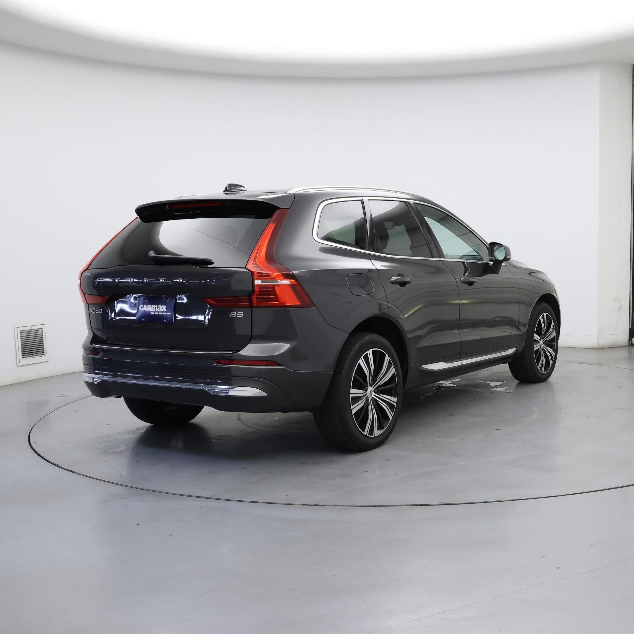 Thumbnail: 2023 Volvo XC60 - 8