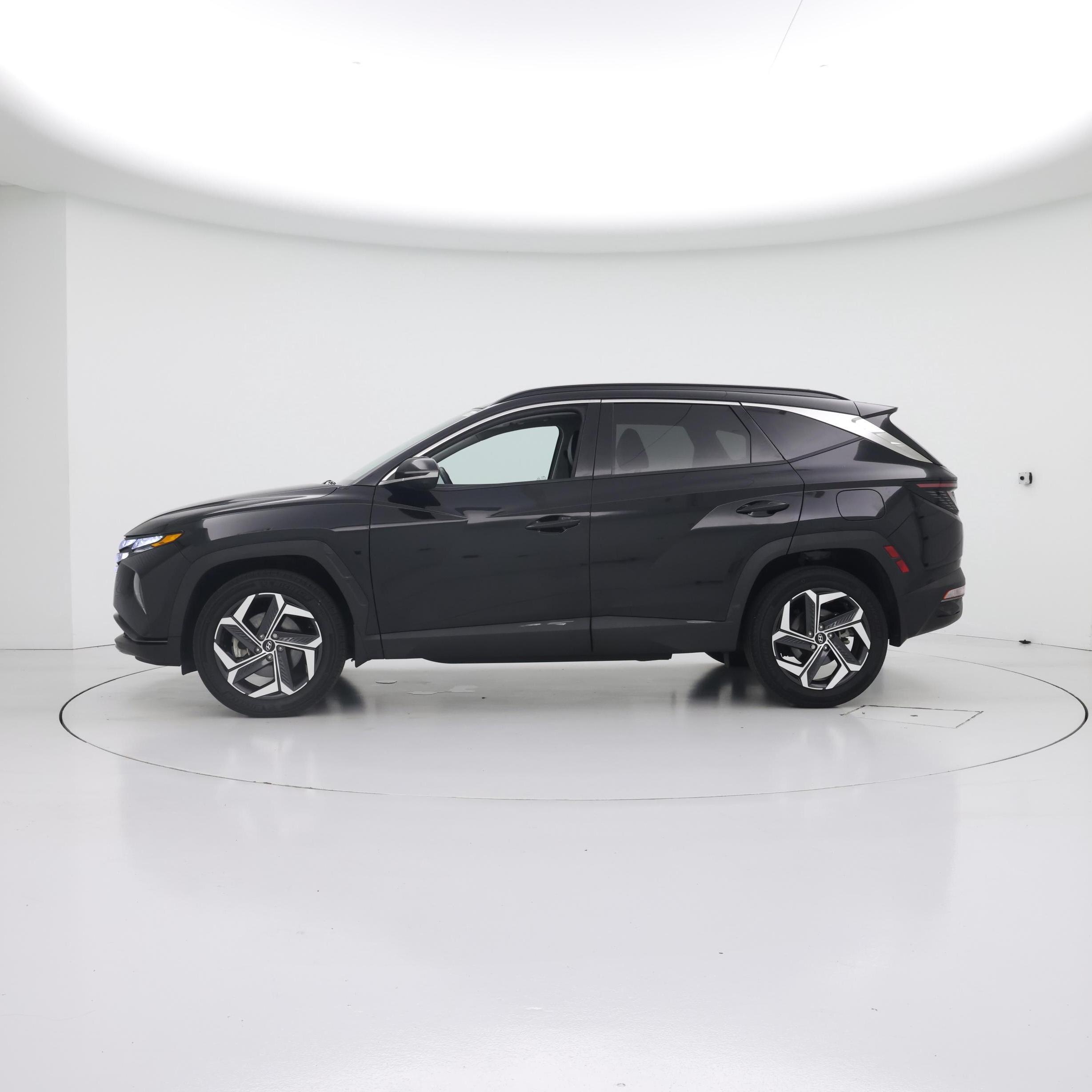 Thumbnail: 2022 Hyundai Tucson - 3