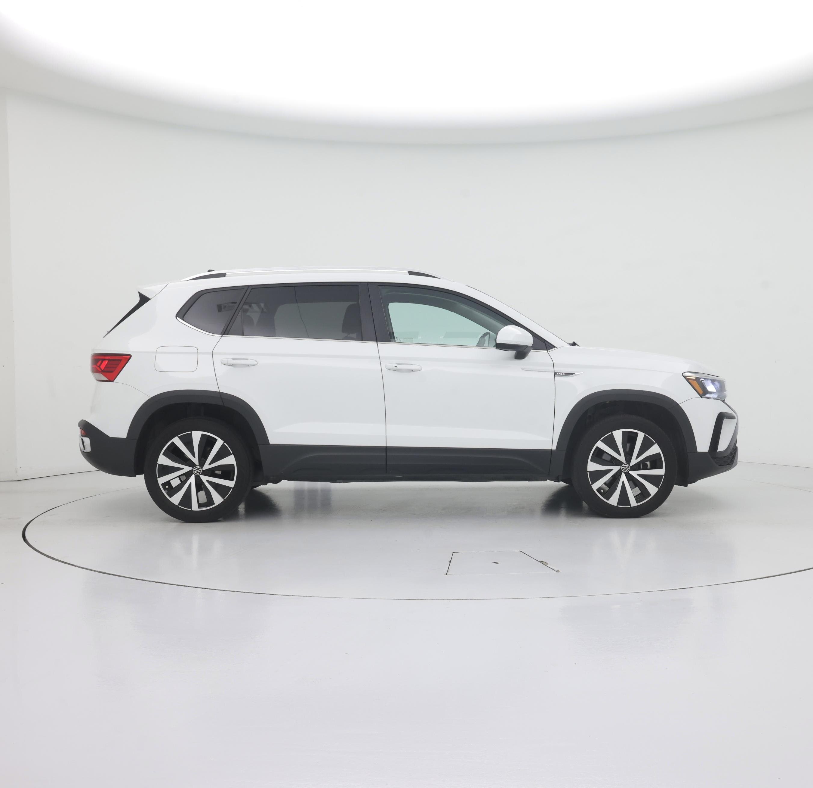 Thumbnail: 2022 Volkswagen Taos - 7