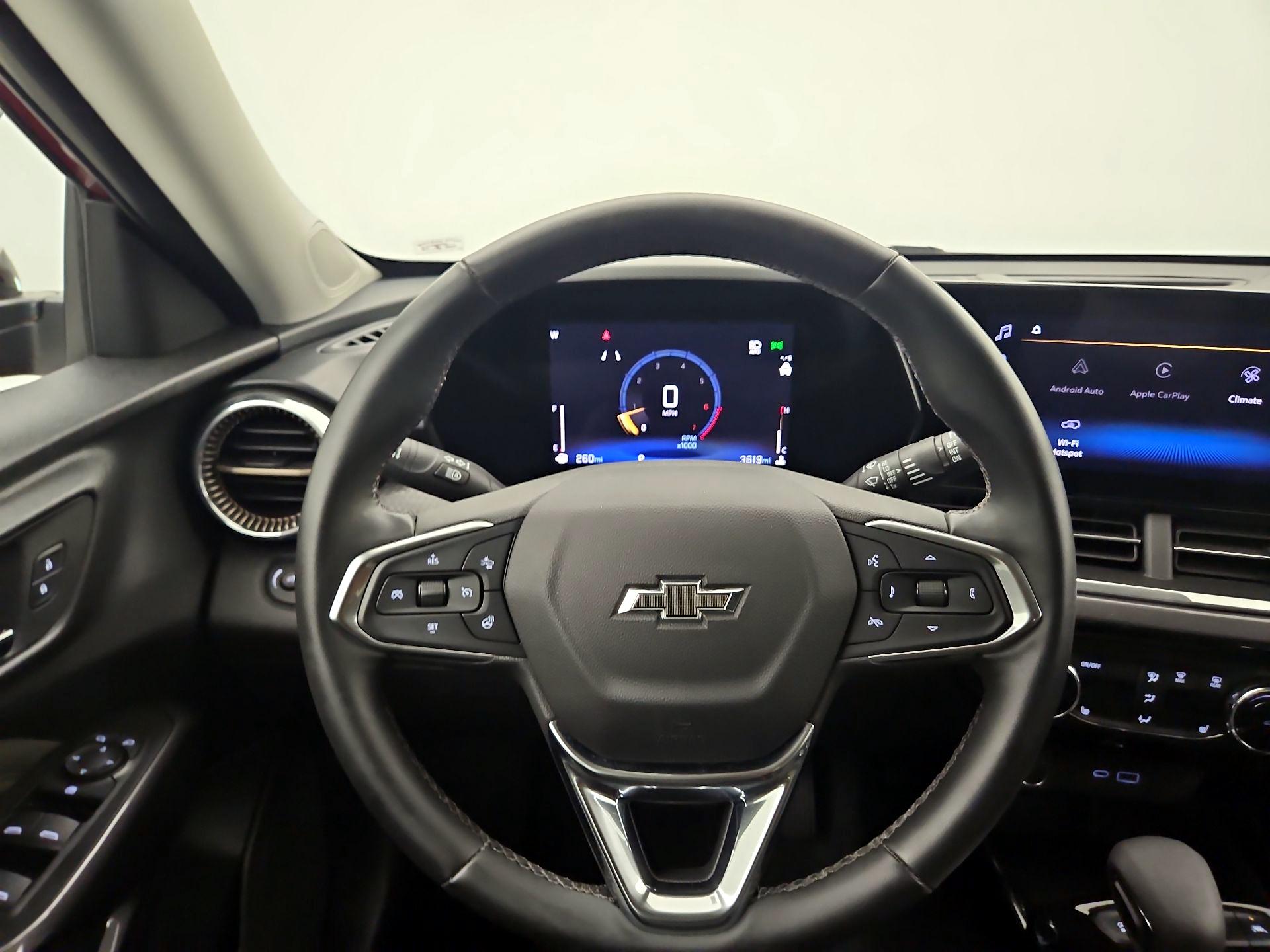 Thumbnail: 2024 Chevrolet Trax - 10