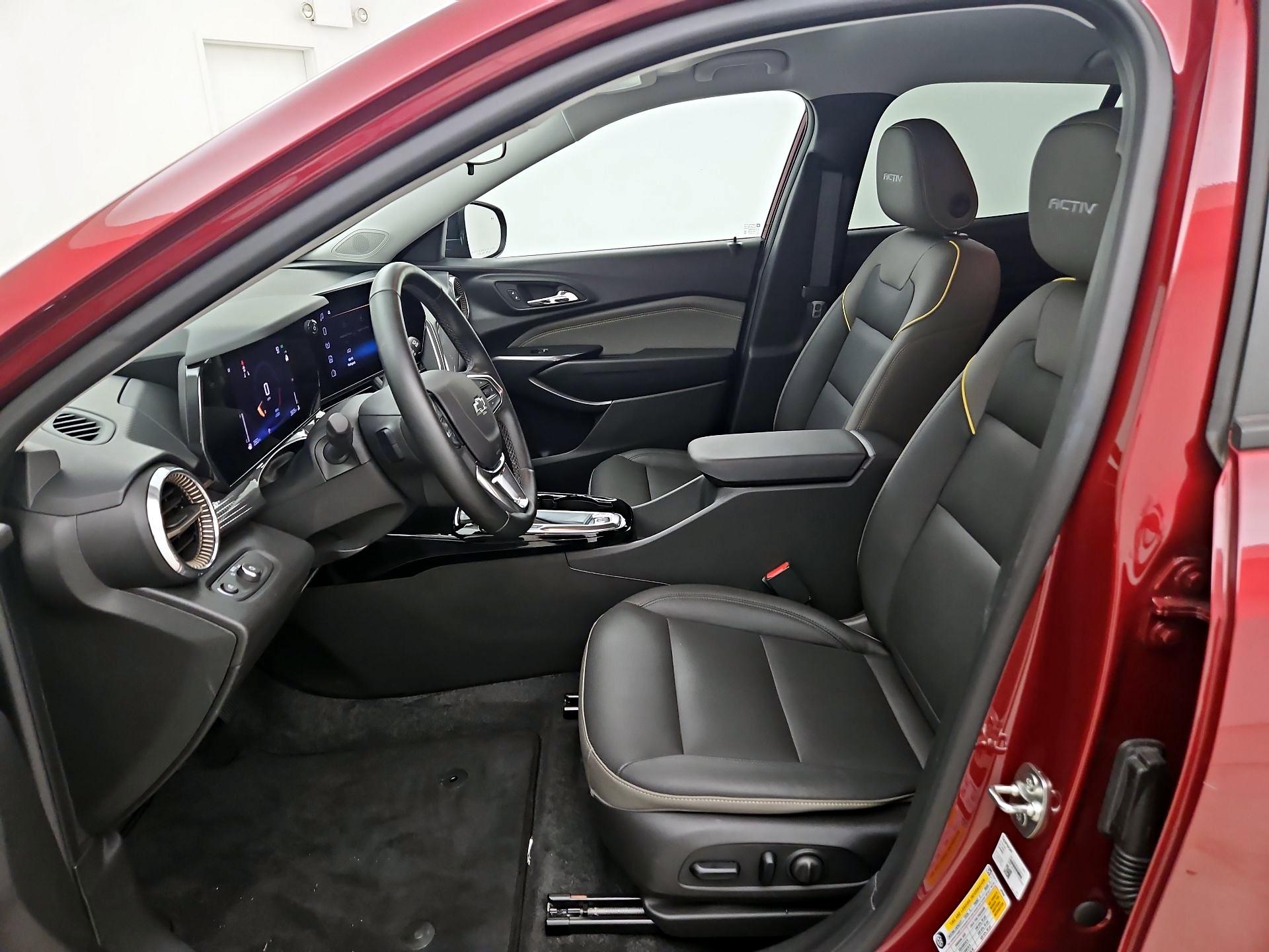 Thumbnail: 2024 Chevrolet Trax - 11