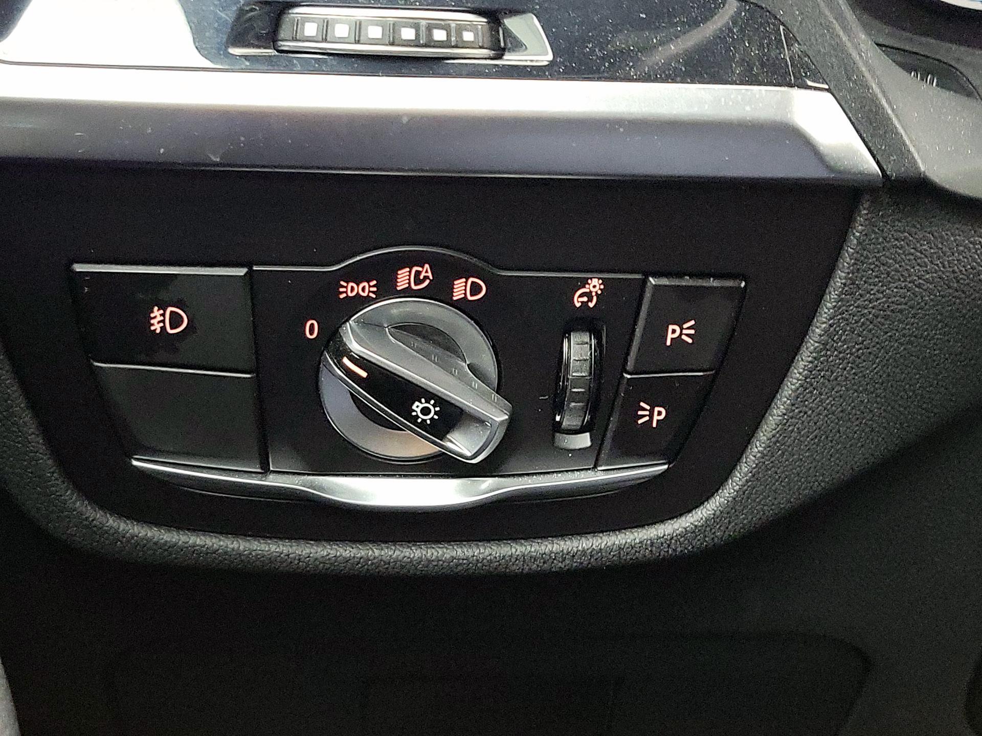 Thumbnail: 2021 BMW X3 - 13