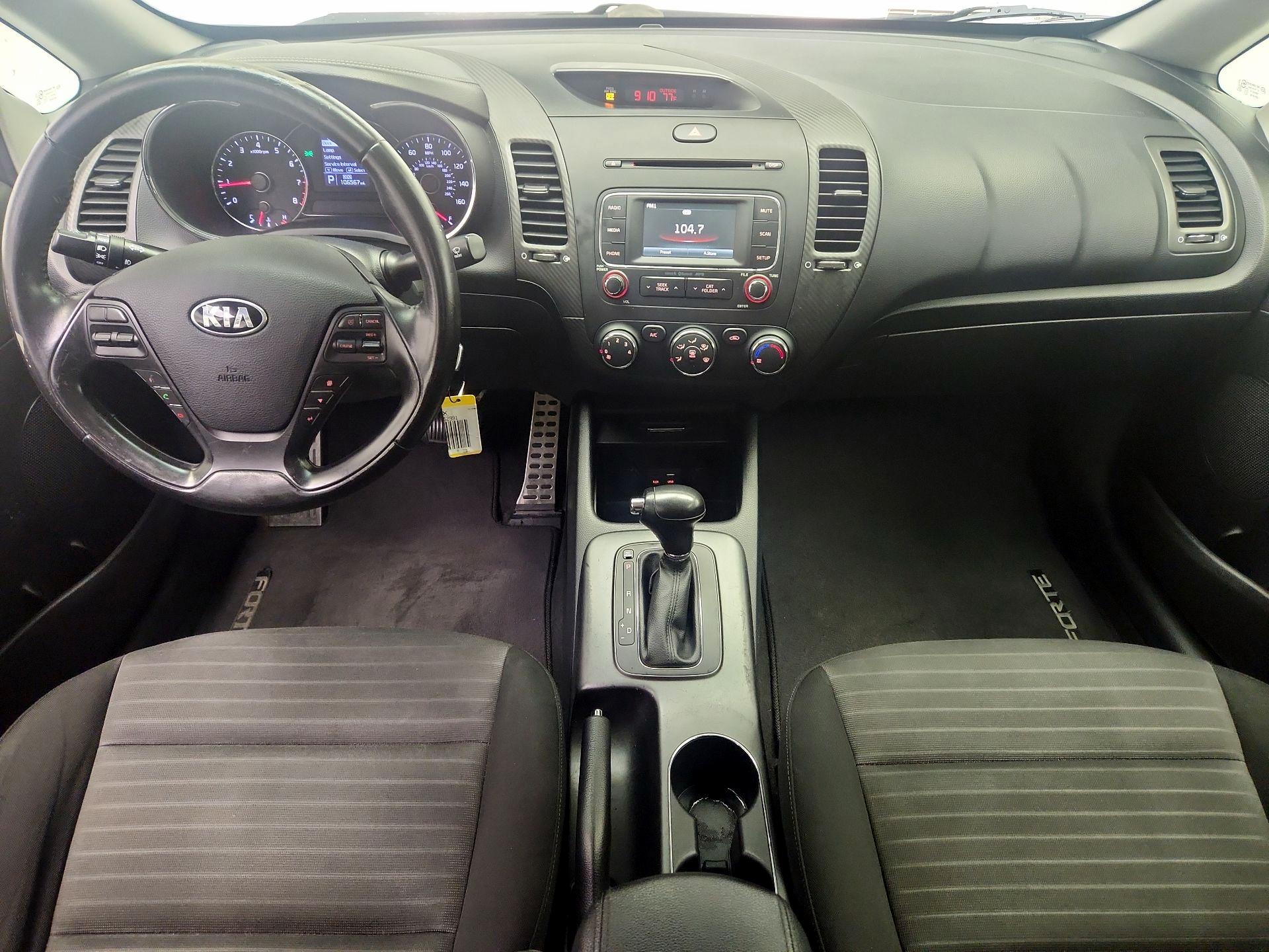 Thumbnail: 2016 Kia Forte - 9