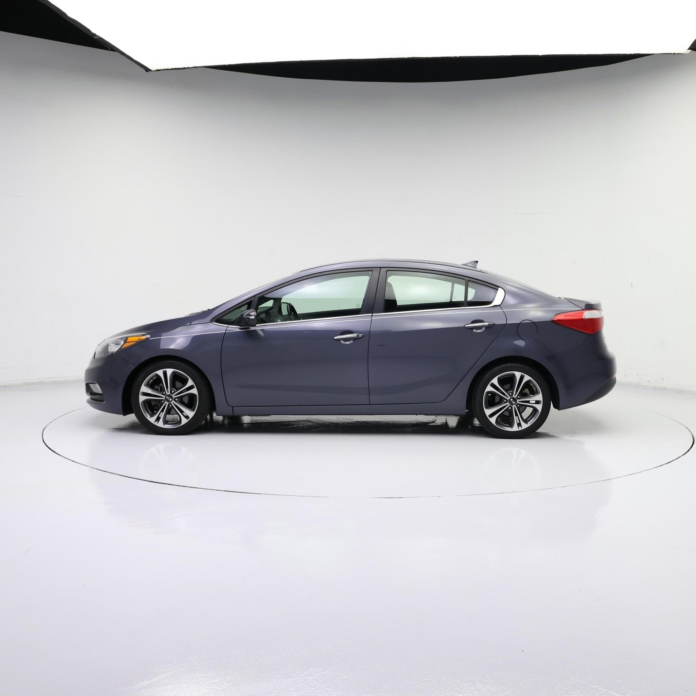 Thumbnail: 2016 Kia Forte - 3
