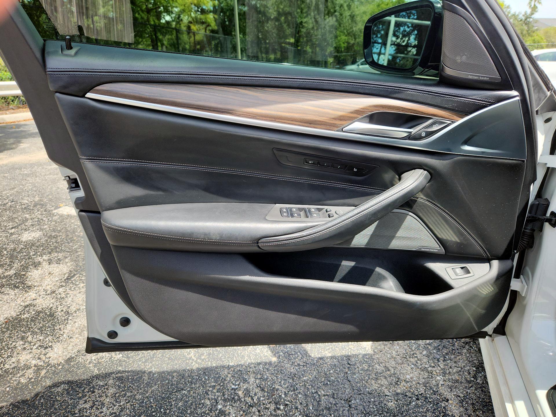 Thumbnail: 2019 BMW 5 Series - 10