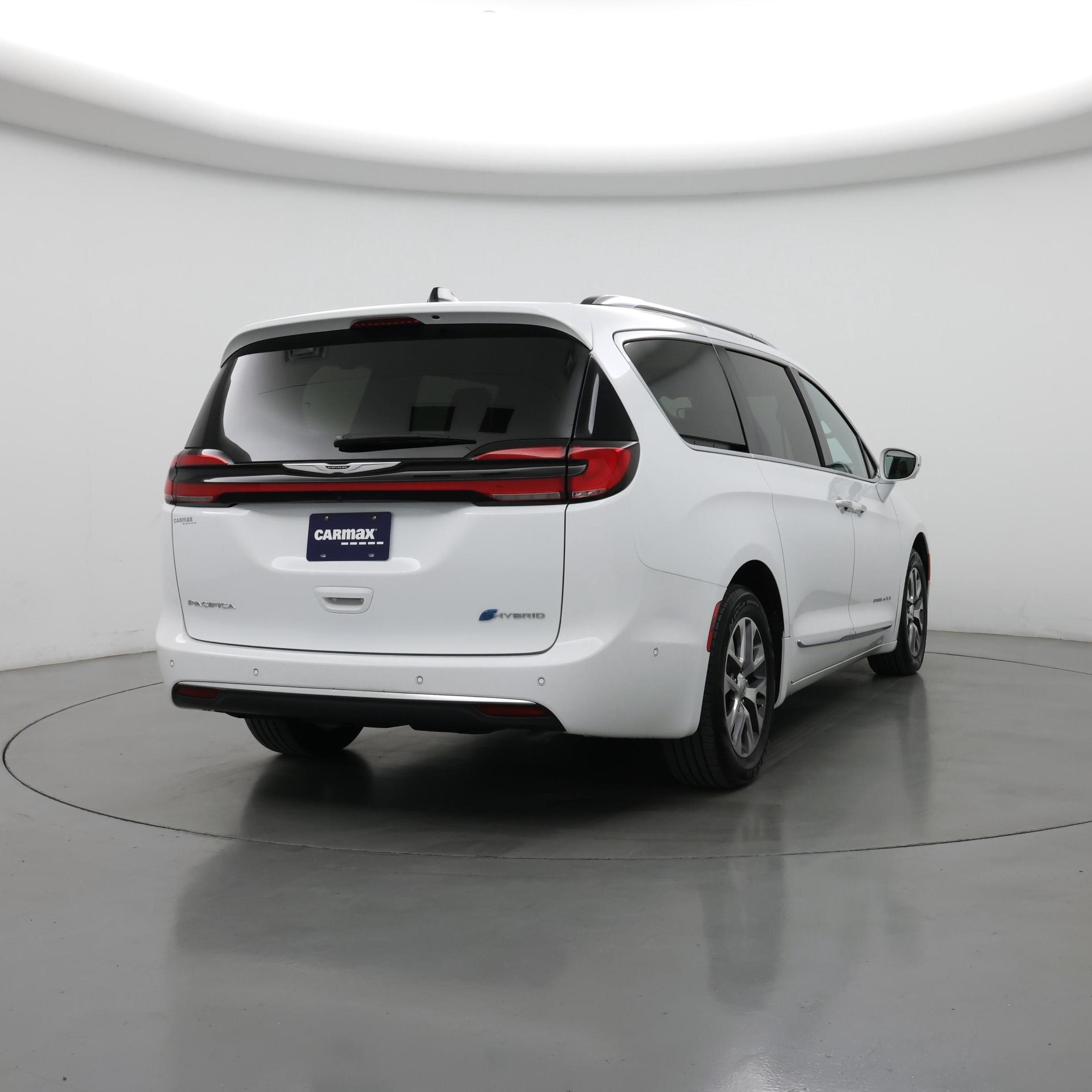 Thumbnail: 2024 Chrysler Pacifica - 8