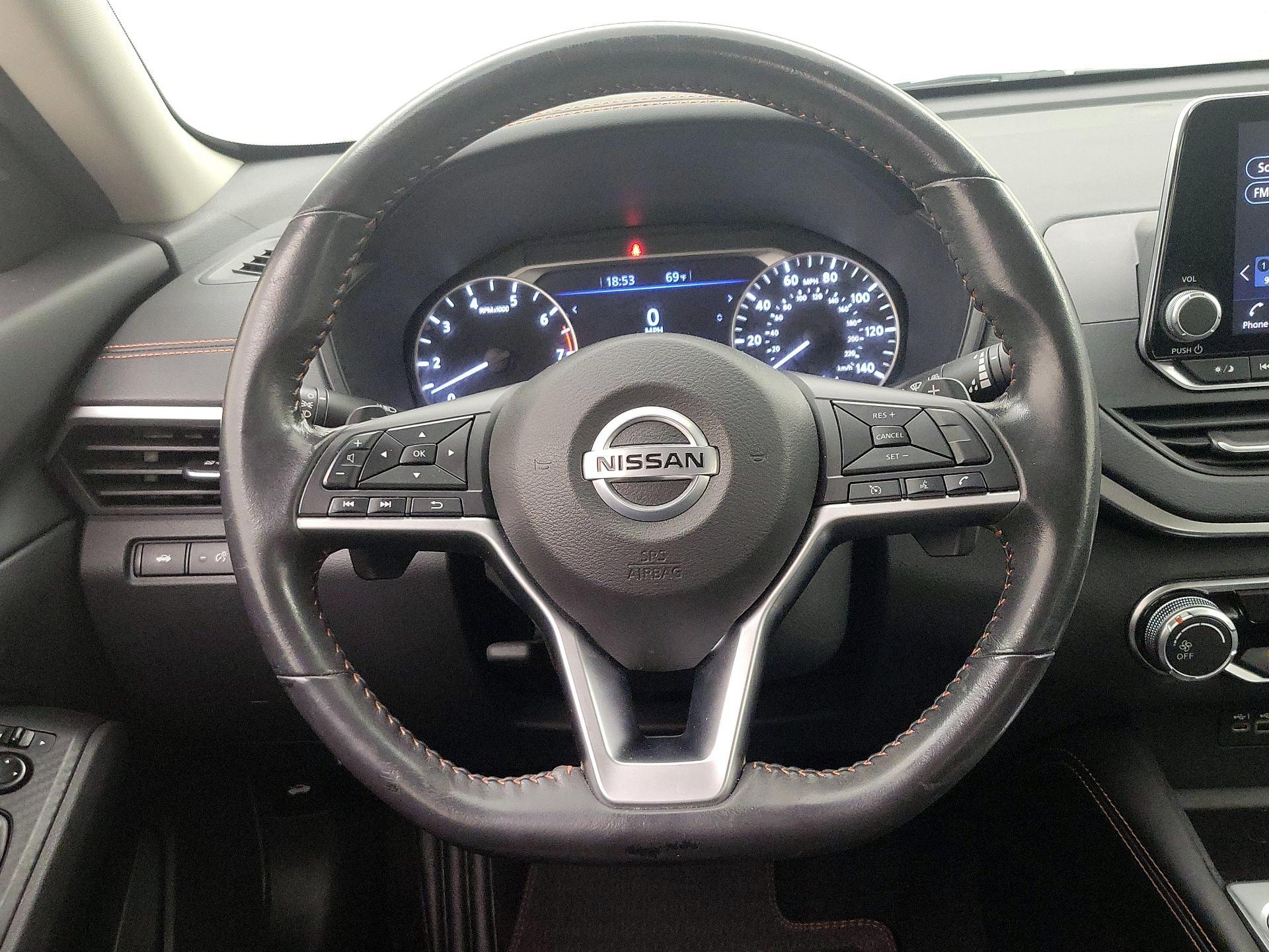 Thumbnail: 2022 Nissan Altima - 10