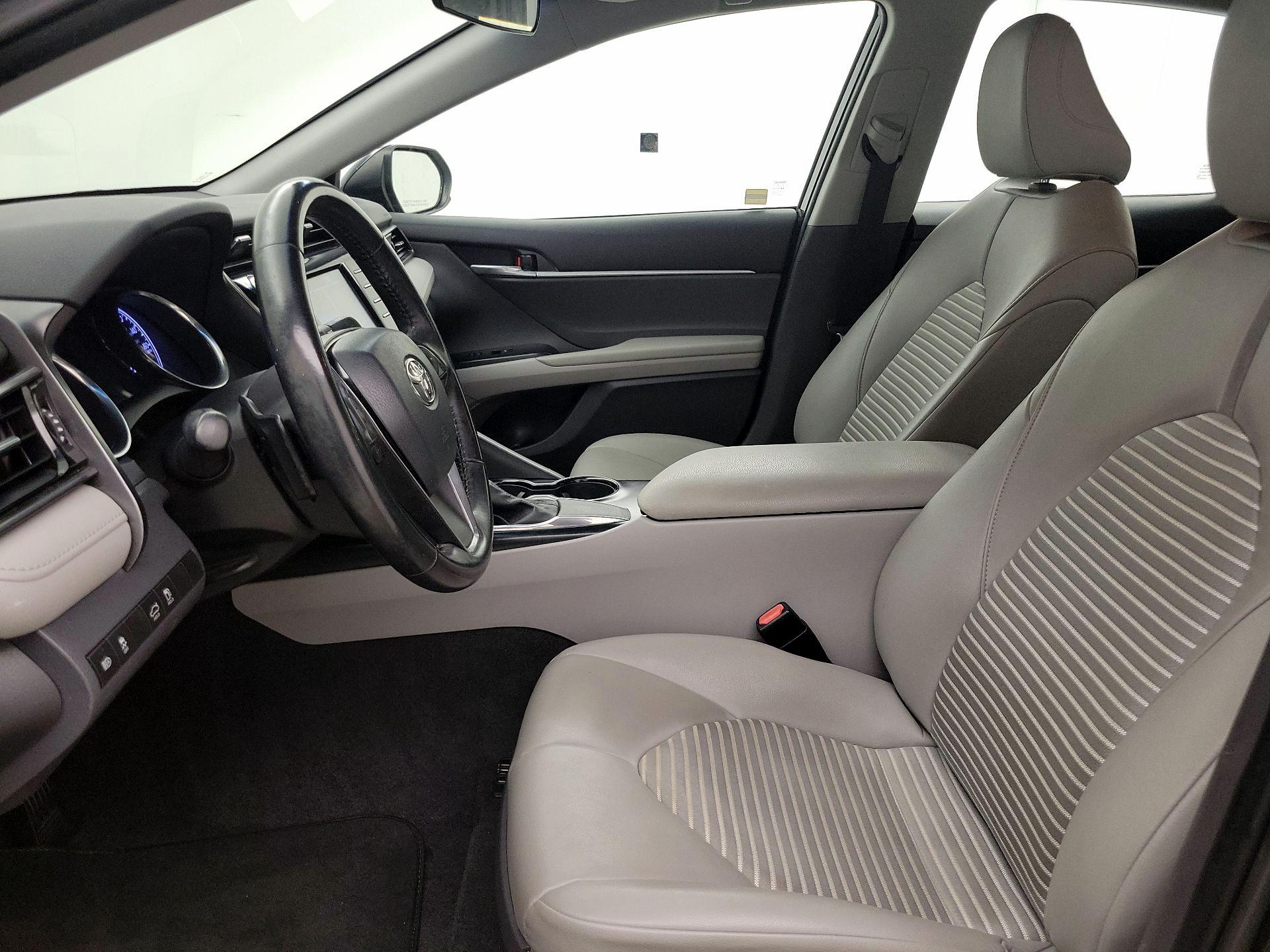 Thumbnail: 2020 Toyota Camry - 11