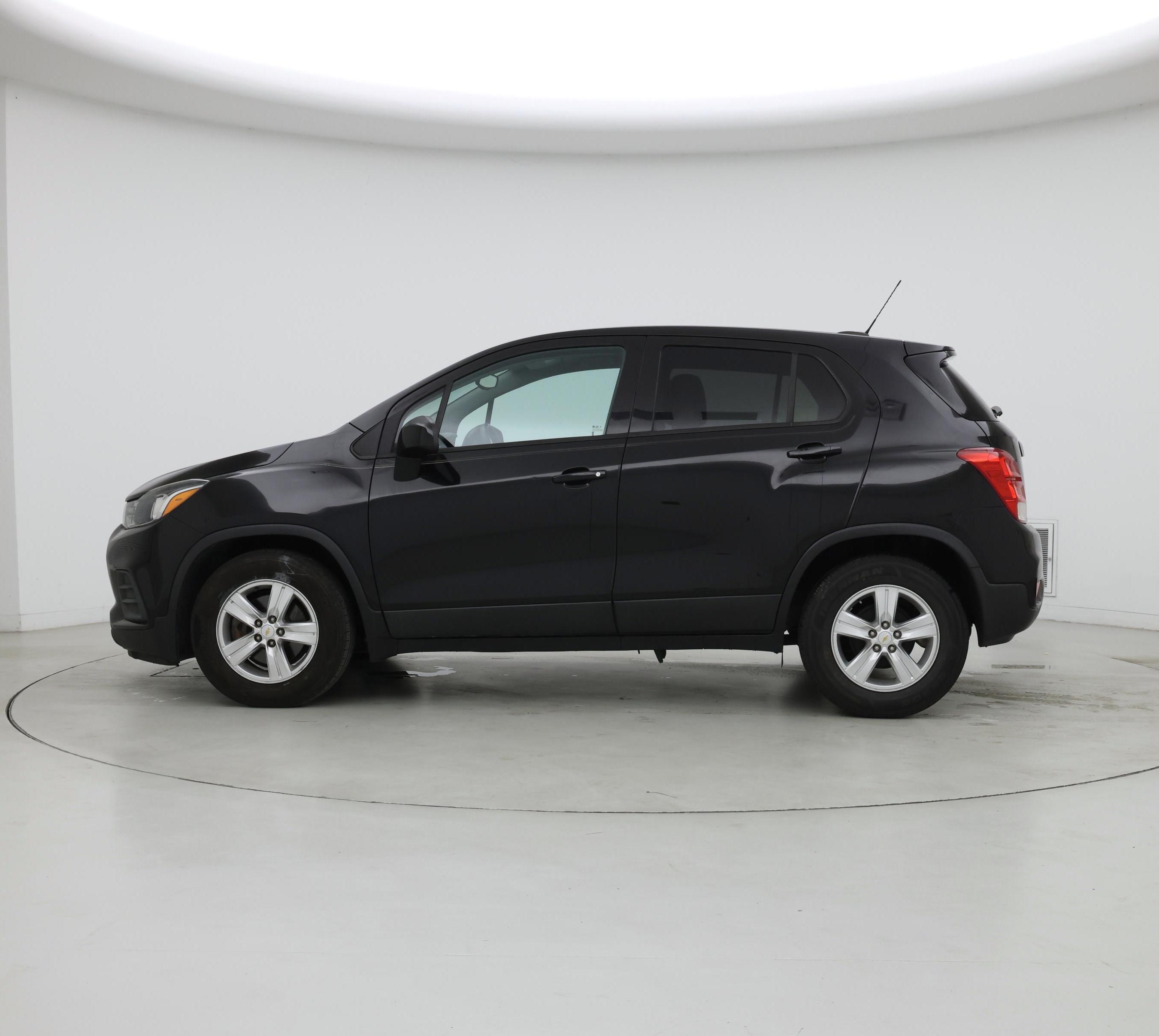 Thumbnail: 2020 Chevrolet Trax - 3