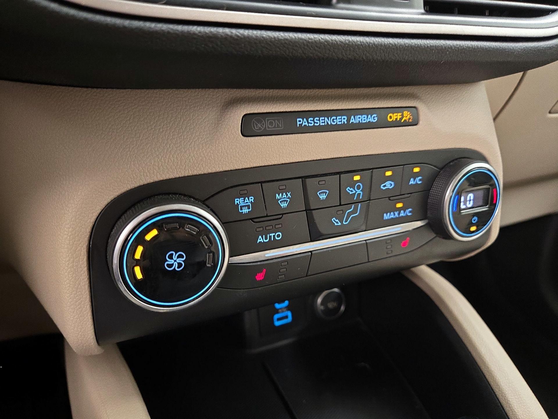 Thumbnail: 2020 Ford Escape - 16