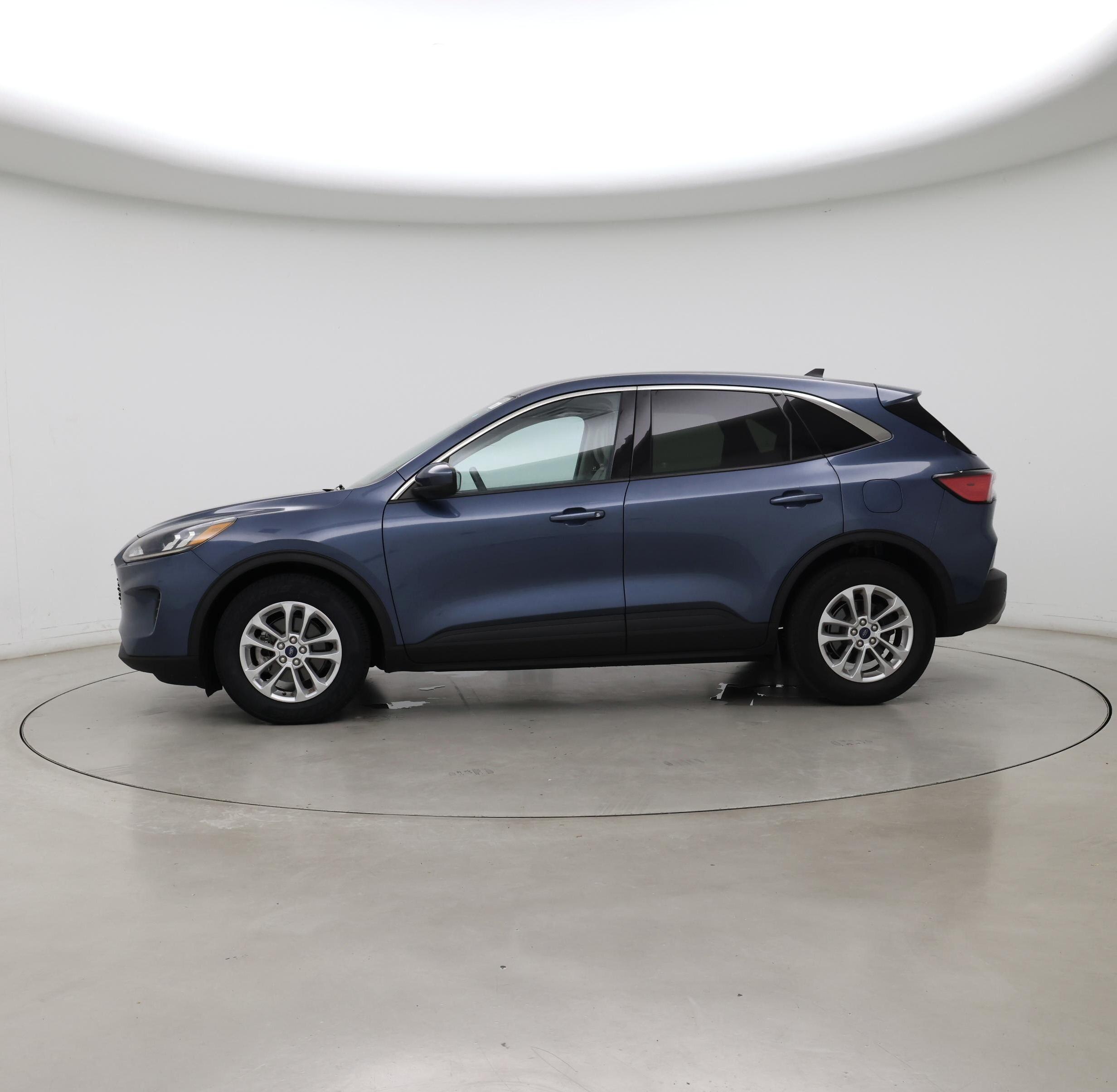 Thumbnail: 2020 Ford Escape - 3