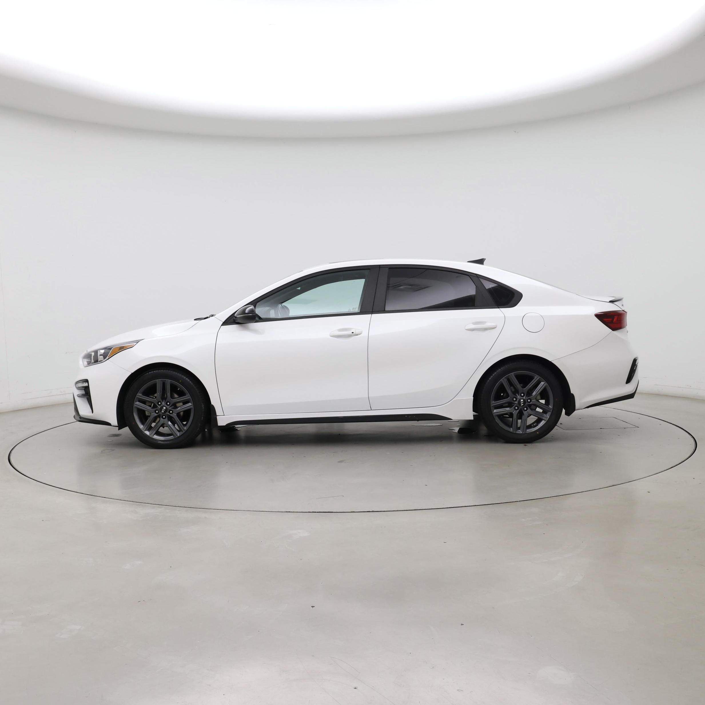 Thumbnail: 2021 Kia Forte - 3
