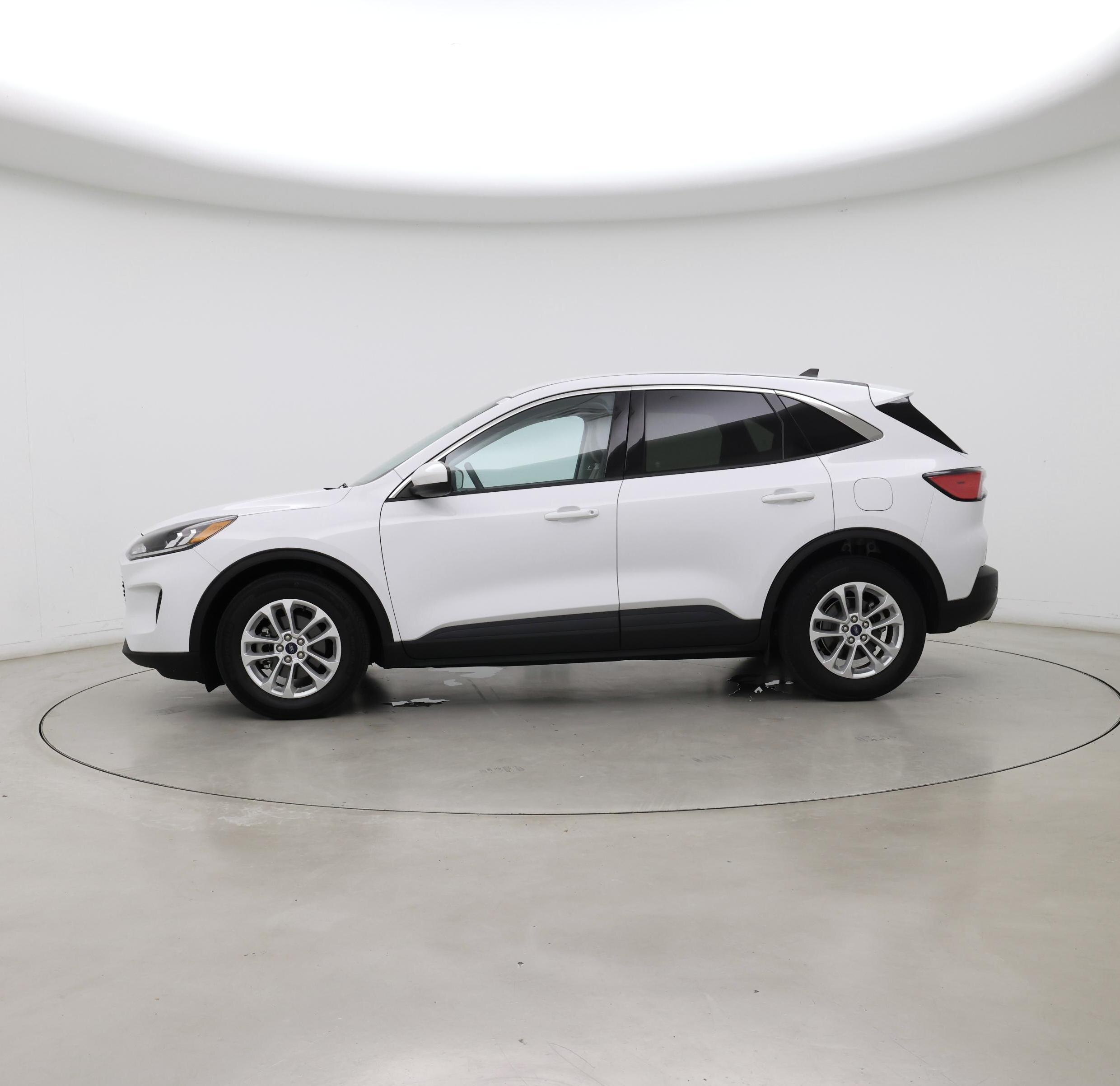 Thumbnail: 2021 Ford Escape - 3