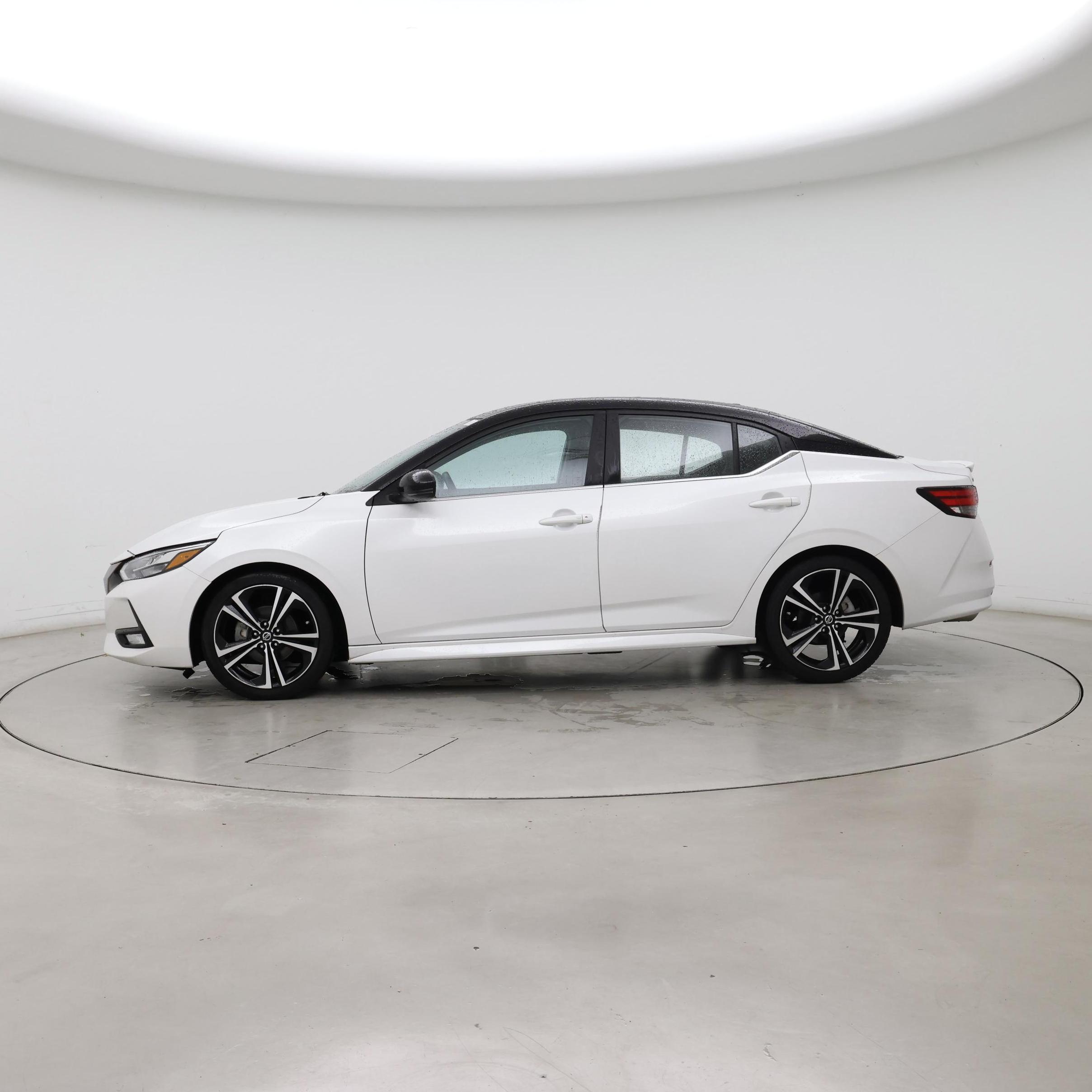 Thumbnail: 2021 Nissan Sentra - 3