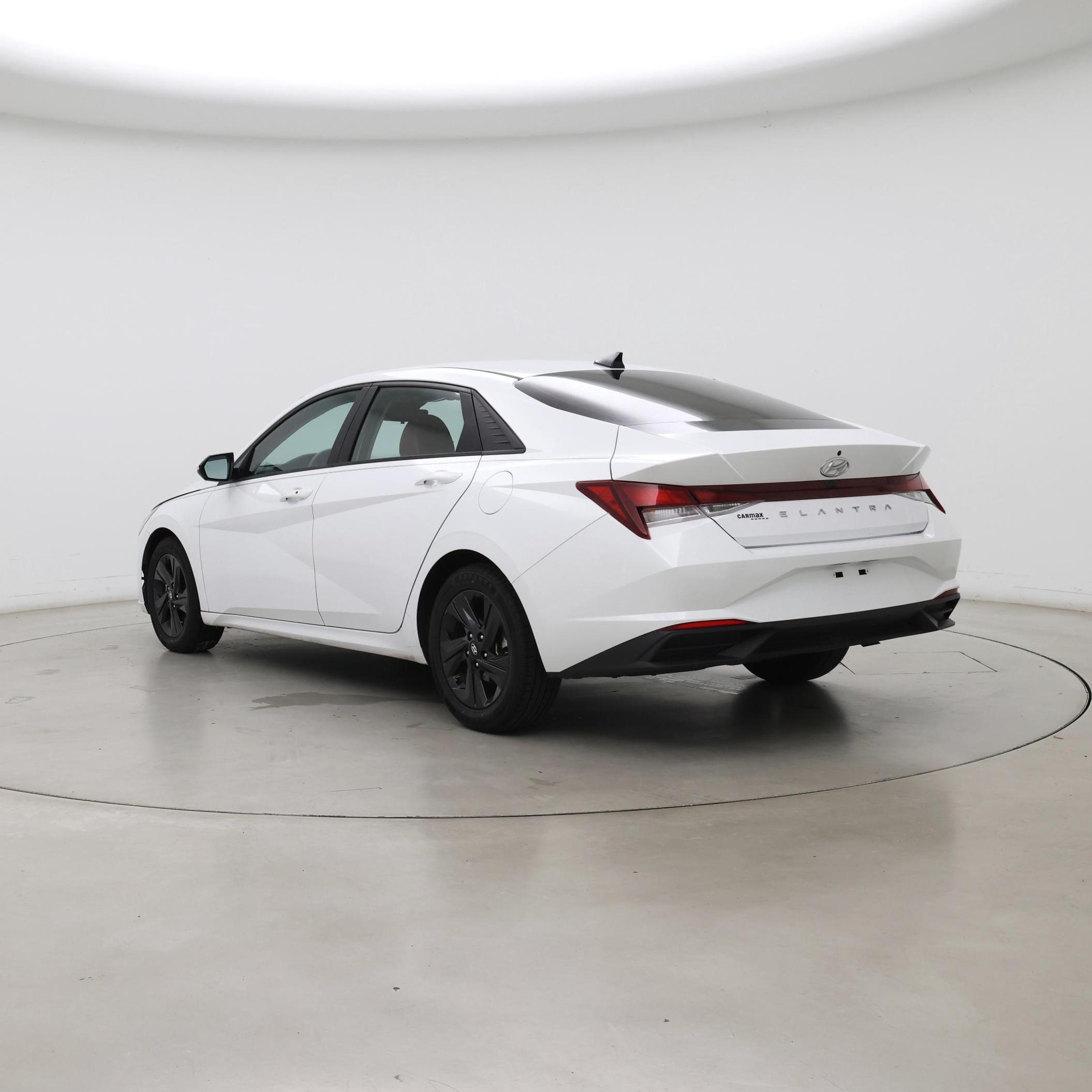 Thumbnail: 2021 Hyundai Elantra - 2