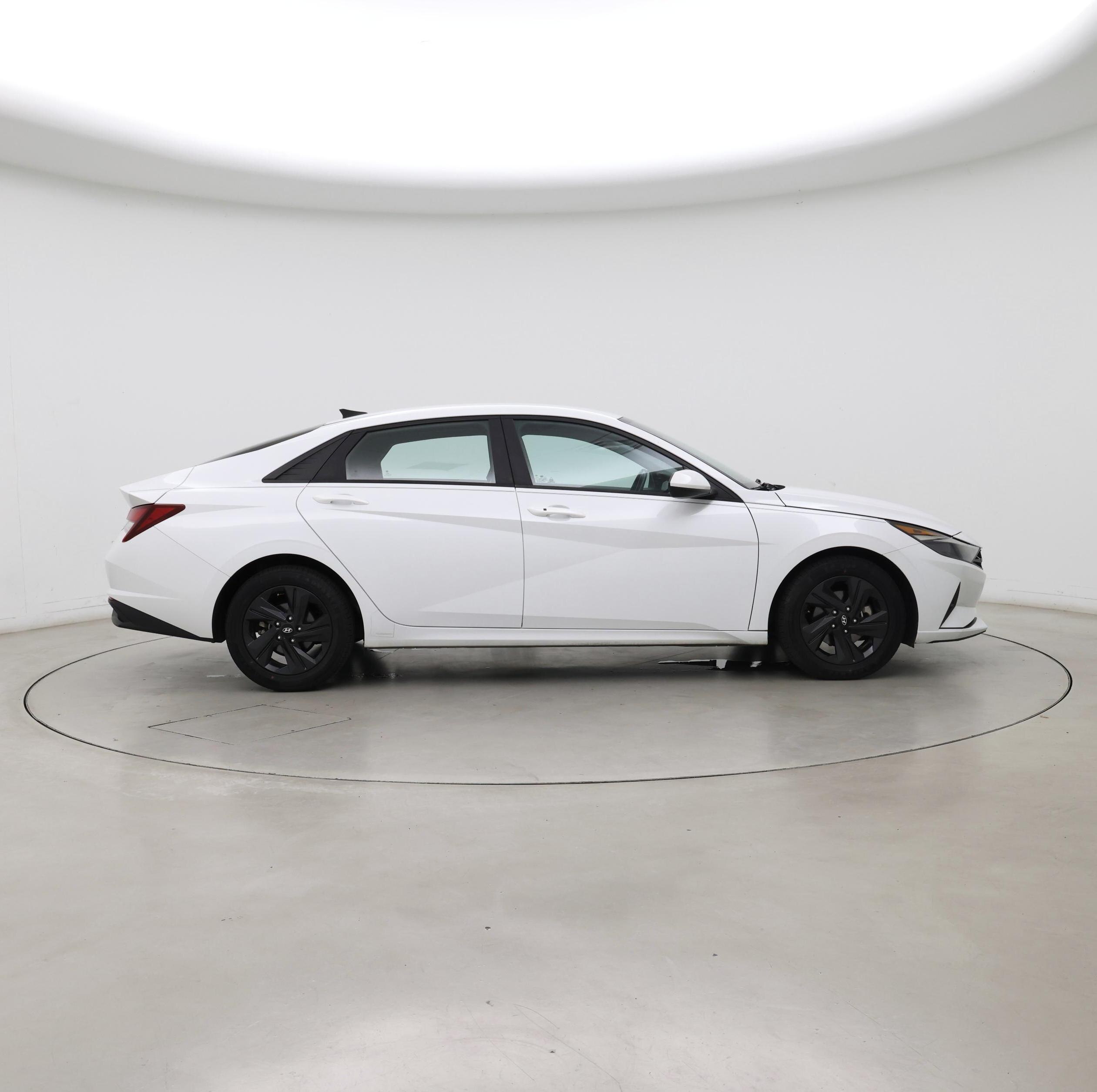 Thumbnail: 2021 Hyundai Elantra - 7