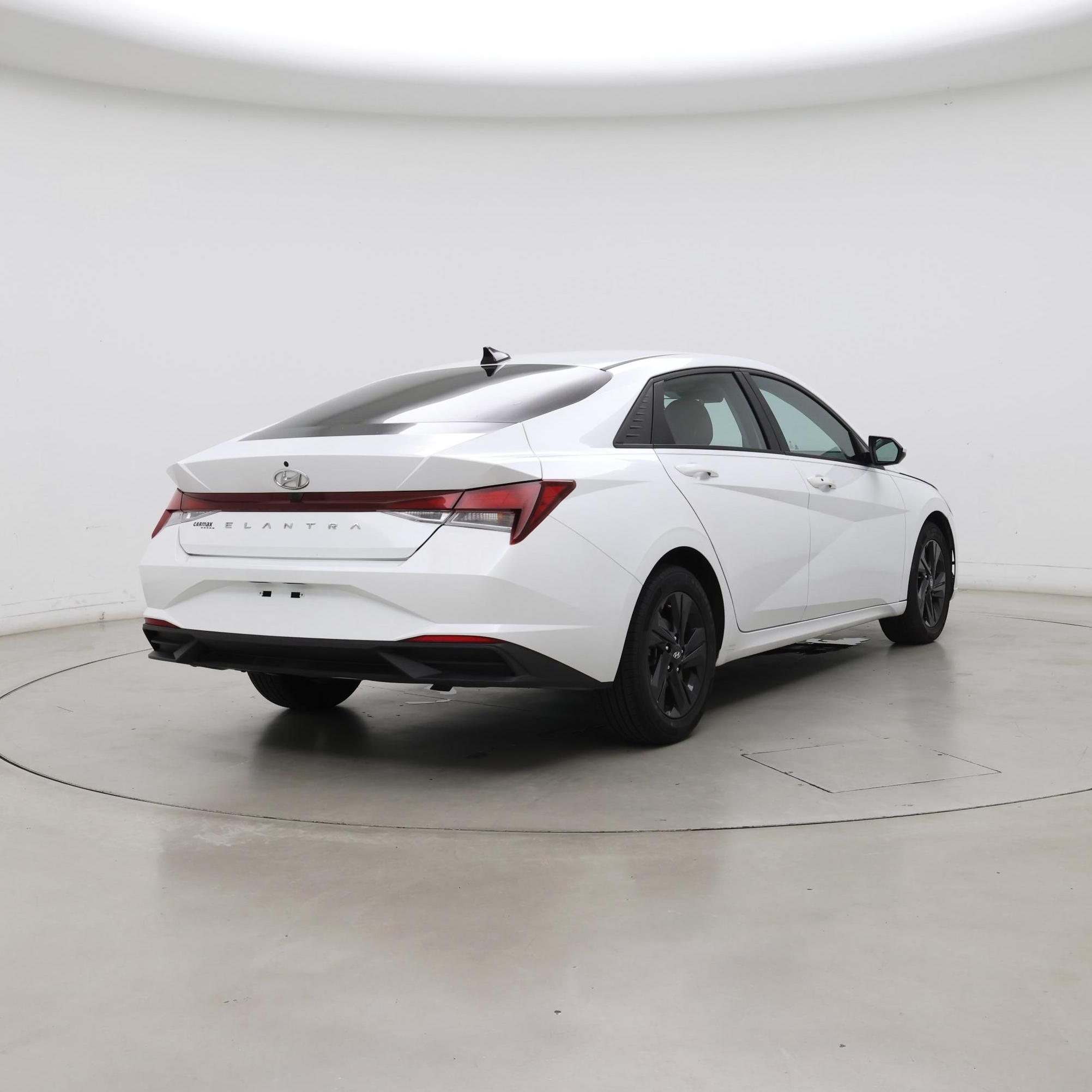 Thumbnail: 2021 Hyundai Elantra - 8