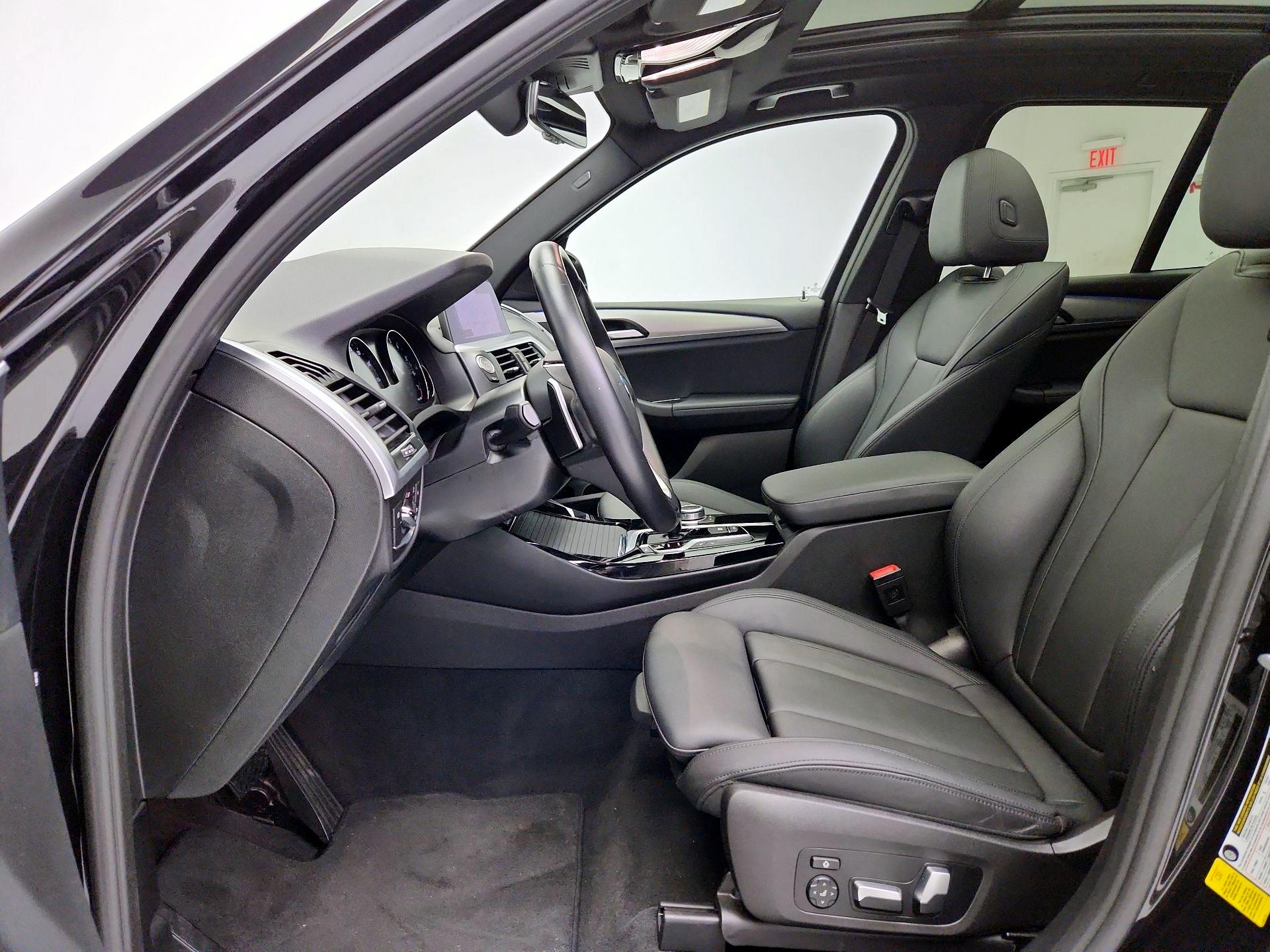 Thumbnail: 2021 BMW X3 - 11