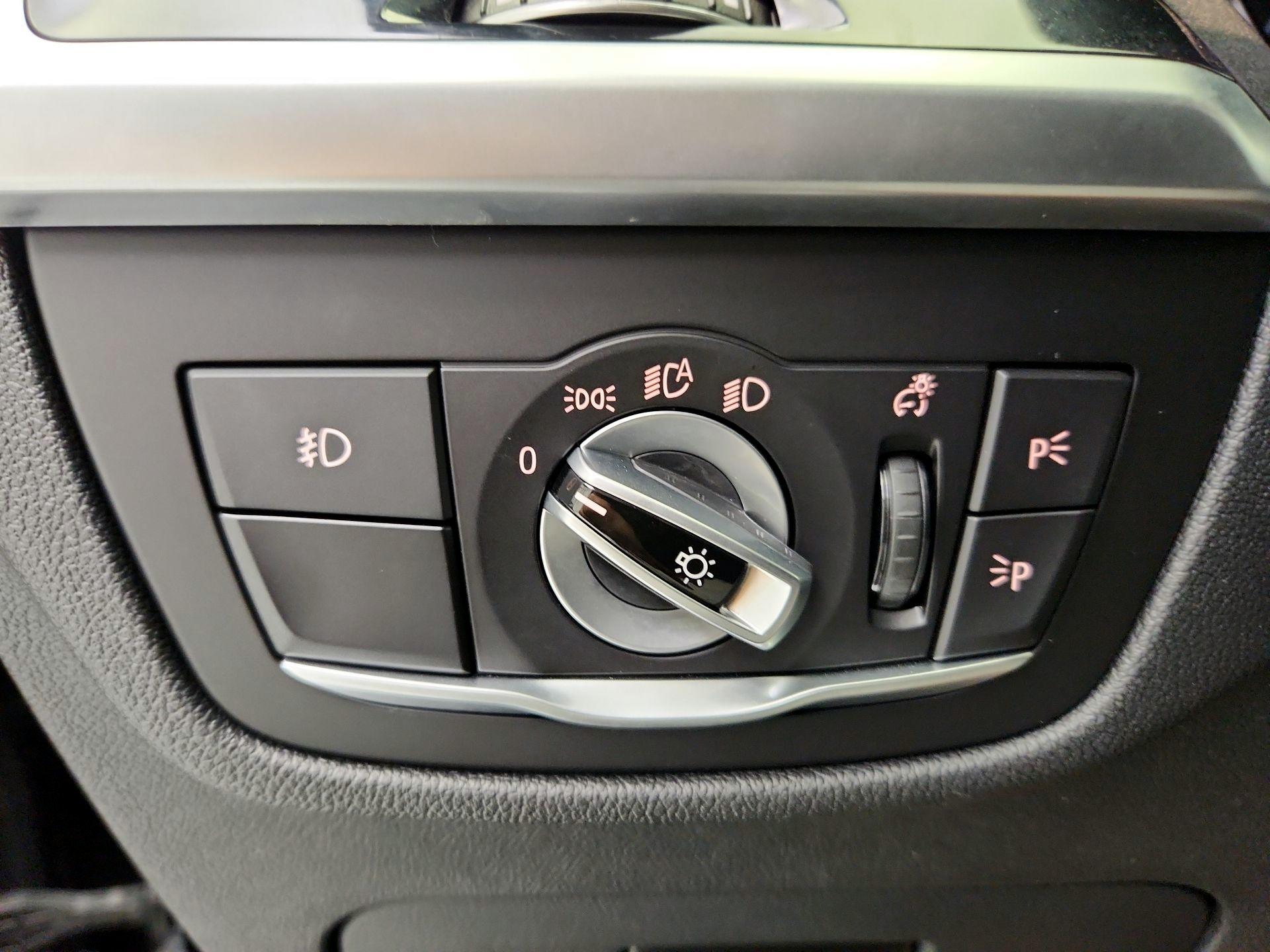 Thumbnail: 2021 BMW X3 - 13