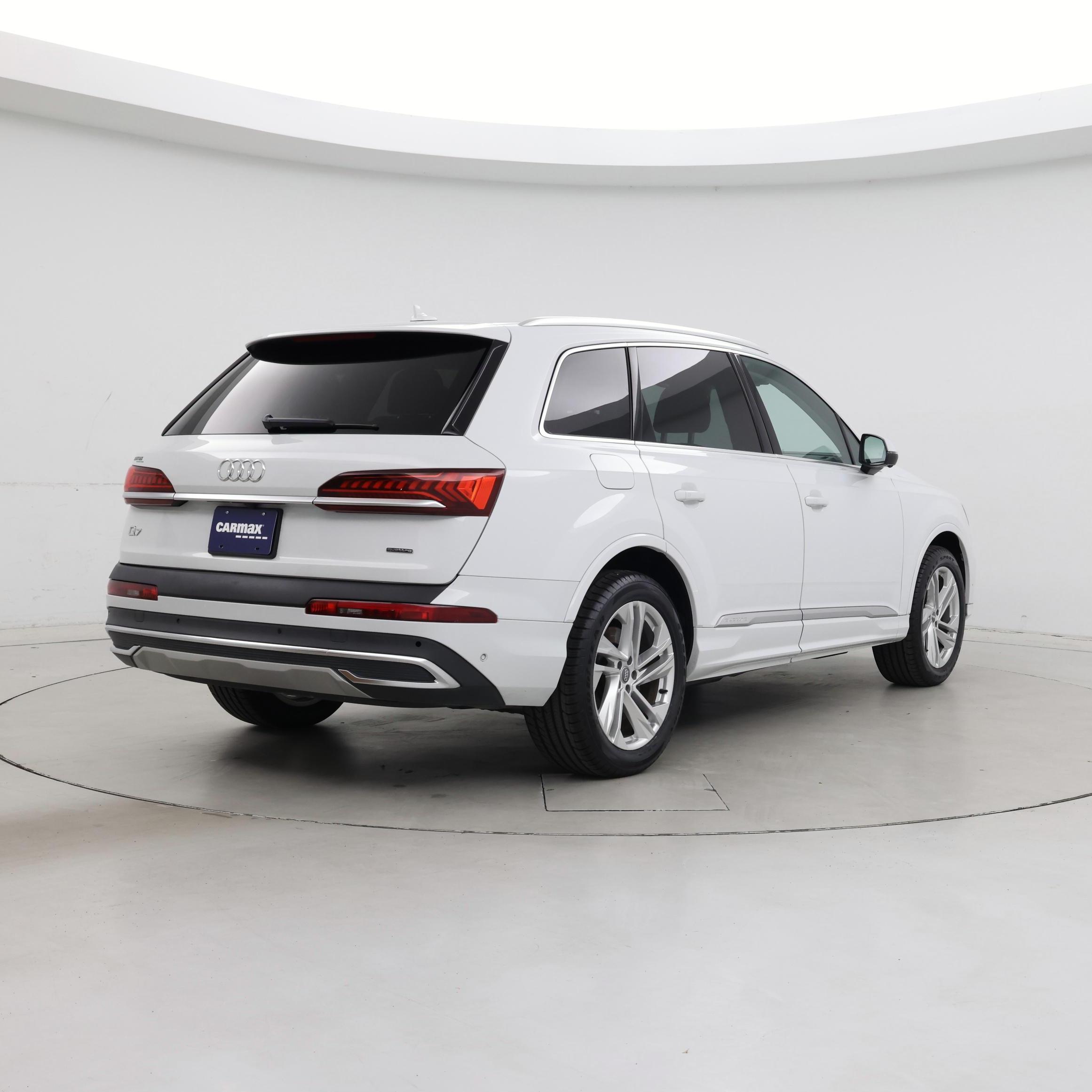 Thumbnail: 2020 Audi Q7 - 8