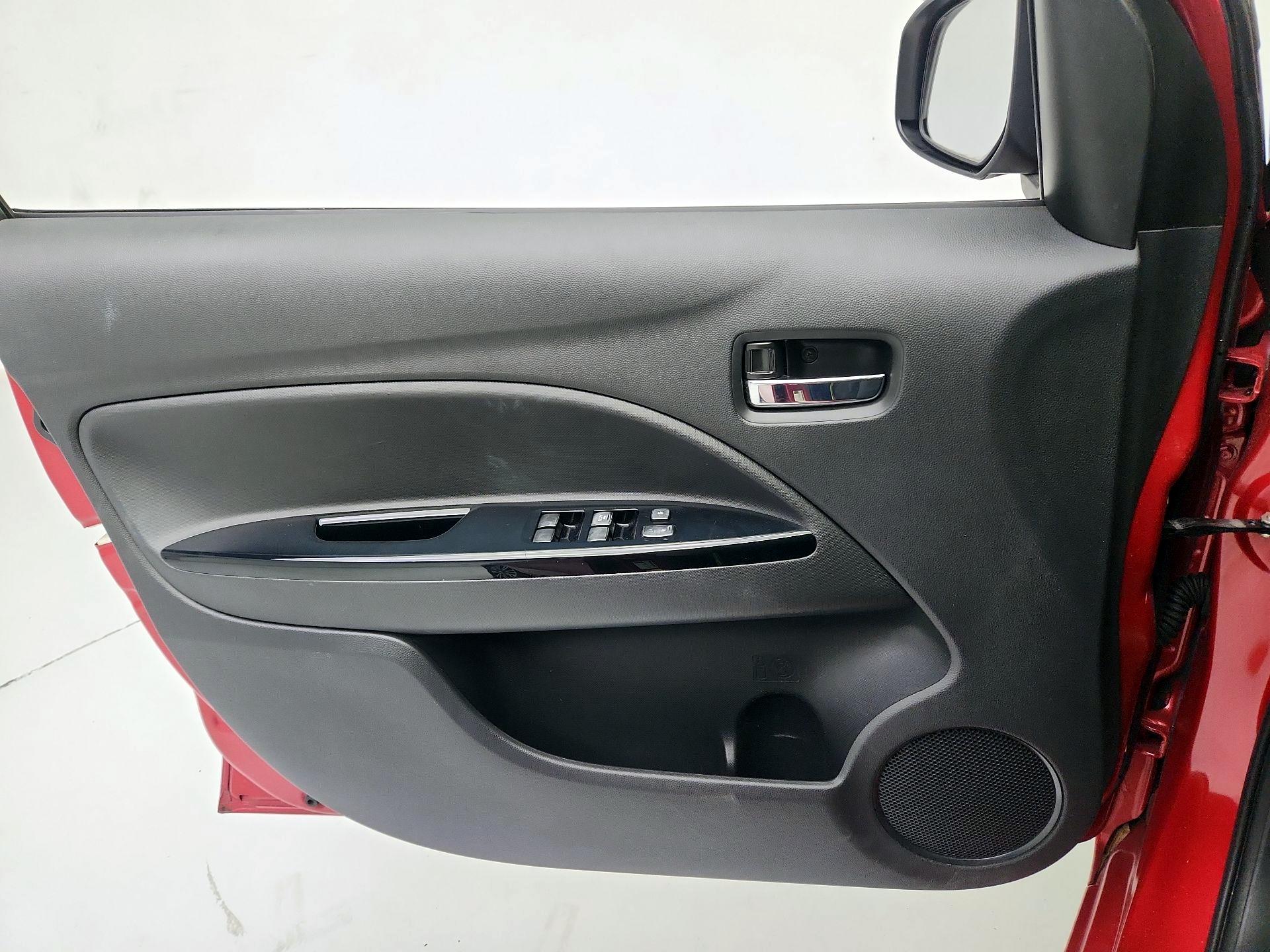 Thumbnail: 2017 Mitsubishi Mirage - 12